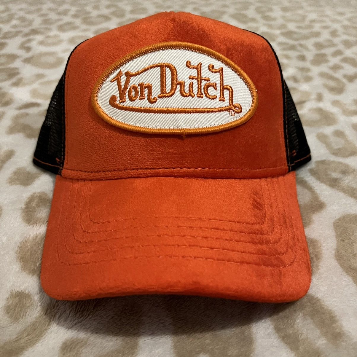 Von Dutch Red Orange Velvet Trucker 90$ Retail