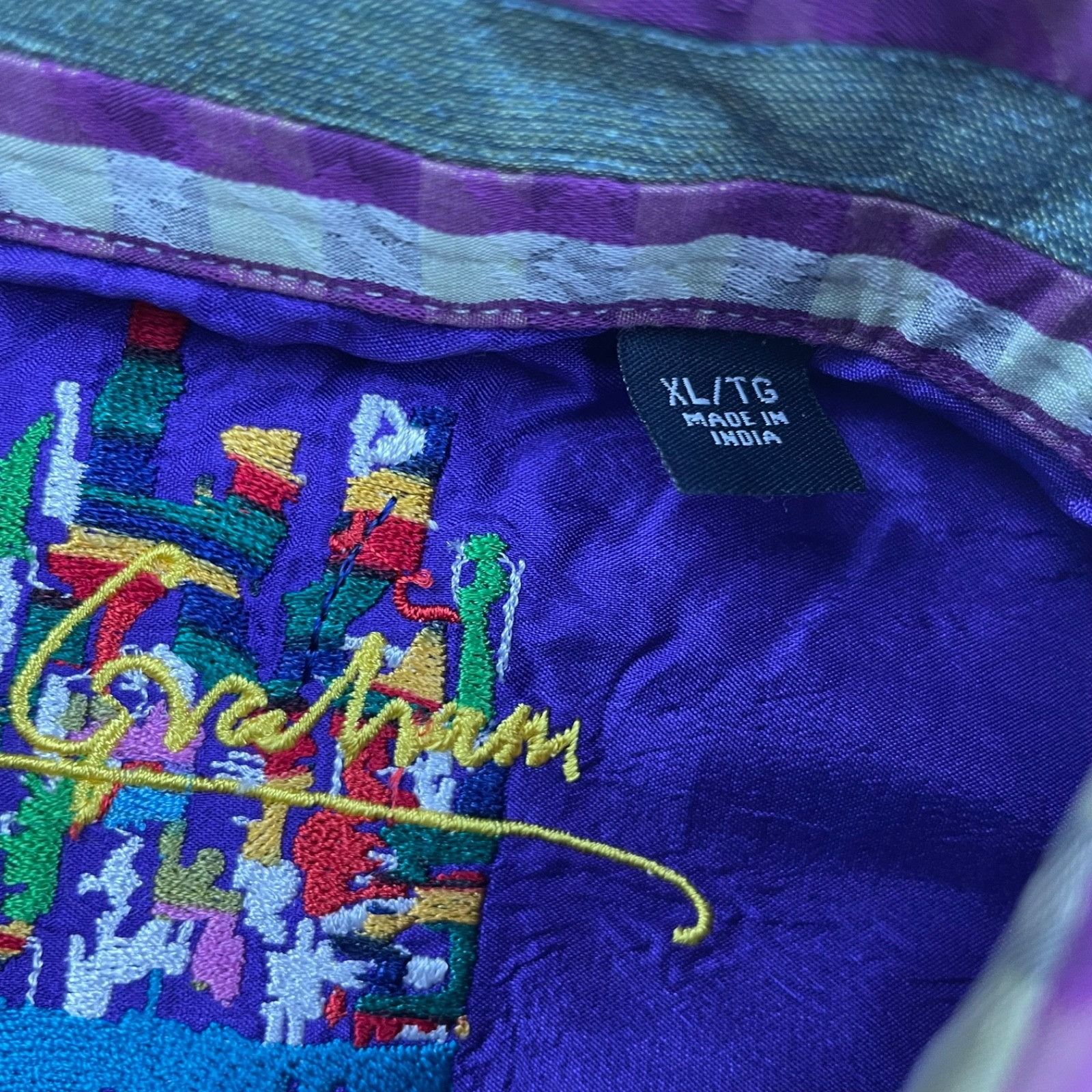 Robert Graham Robert Graham Men's Embroidered Flip Cuff Button Shirt Purpl Size US XL / EU 56 / 4 - 4 Thumbnail