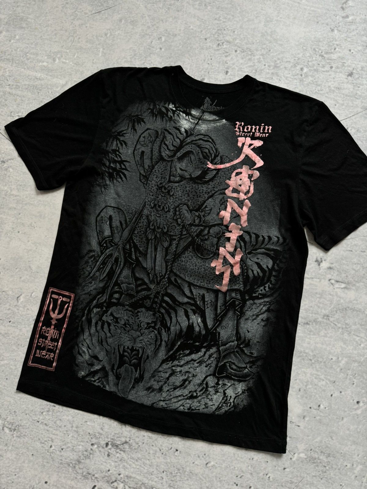 Band Tees × Japanese Brand × Vintage Ronin full print big logo Japanese tee 00s Size US XL / EU 56 / 4 - 3 Thumbnail