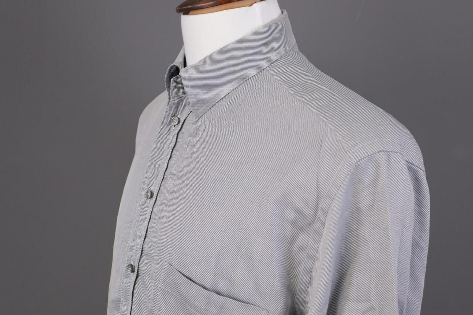 Giorgio Armani Giorgio Armani Le Collezioni Gray Shirt Size 43 / 17 Size US M / EU 48-50 / 2 - 6 Thumbnail