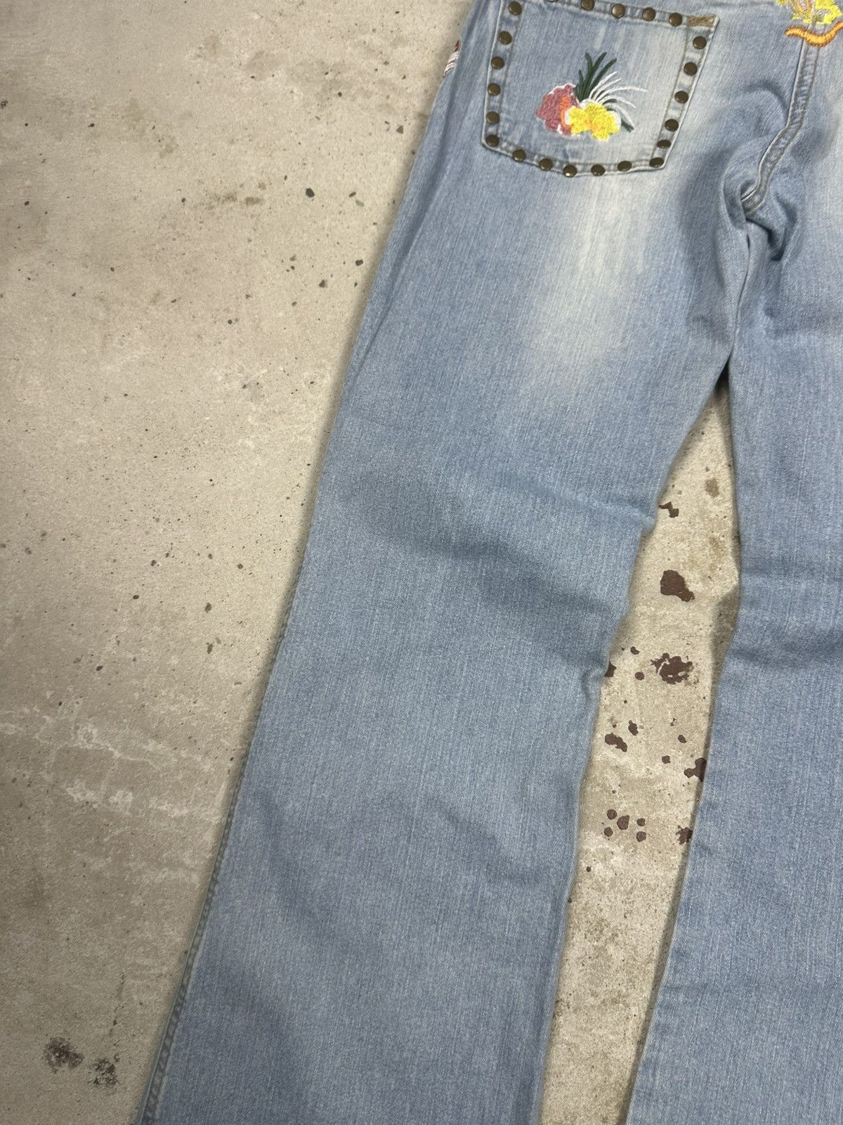 Dolce & Gabbana 2000s Dolce & Gabbana Hawaii Embroidery Bootcut Jeans Studs Size 32" / US 10 / IT 46 - 15 Thumbnail