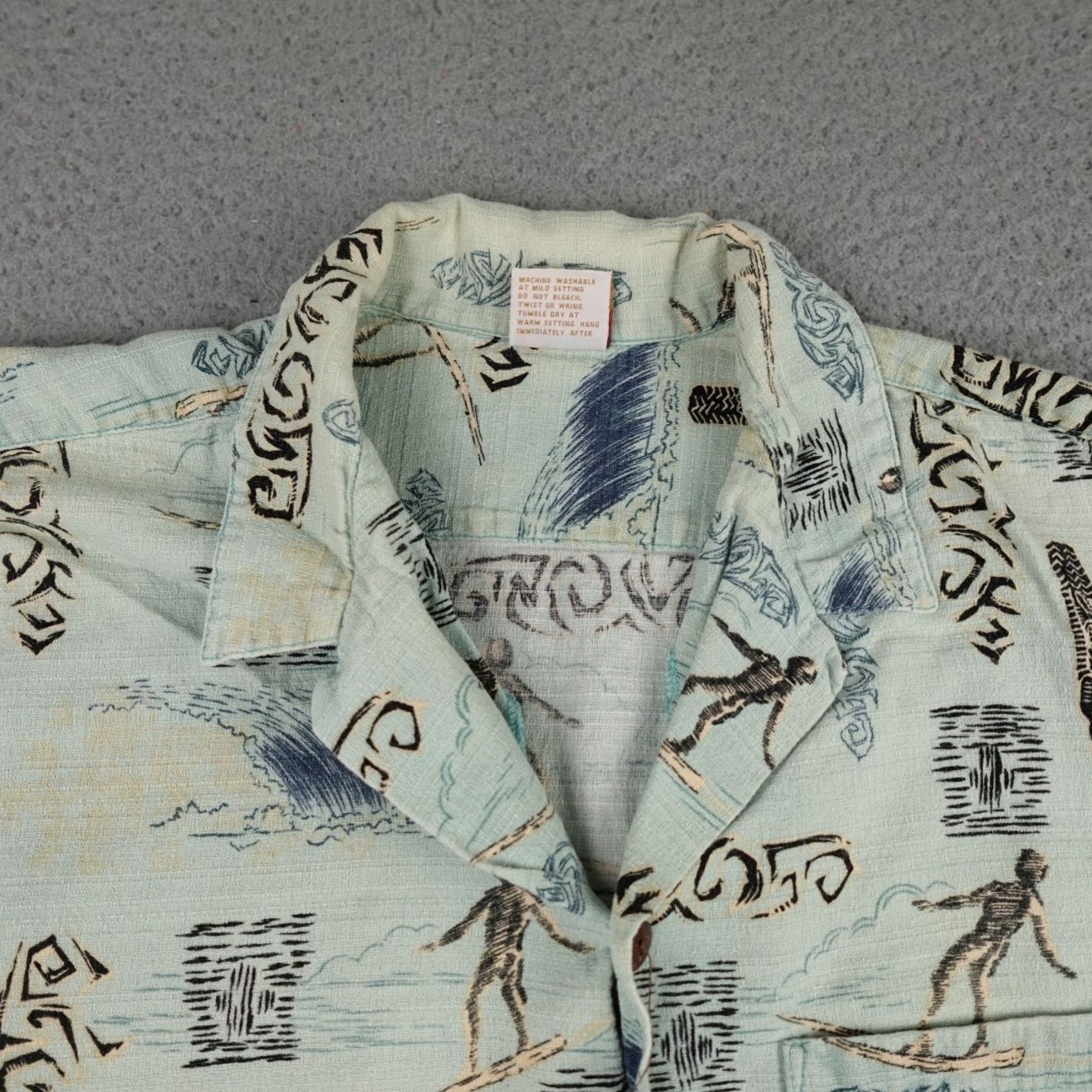 Vivobarefoot VINTAGE Go Barefoot Hawaiian Shirt Mens 2XL Blue Surfing All Over Print USA Made Size US XXL / EU 58 / 5 - 4 Thumbnail