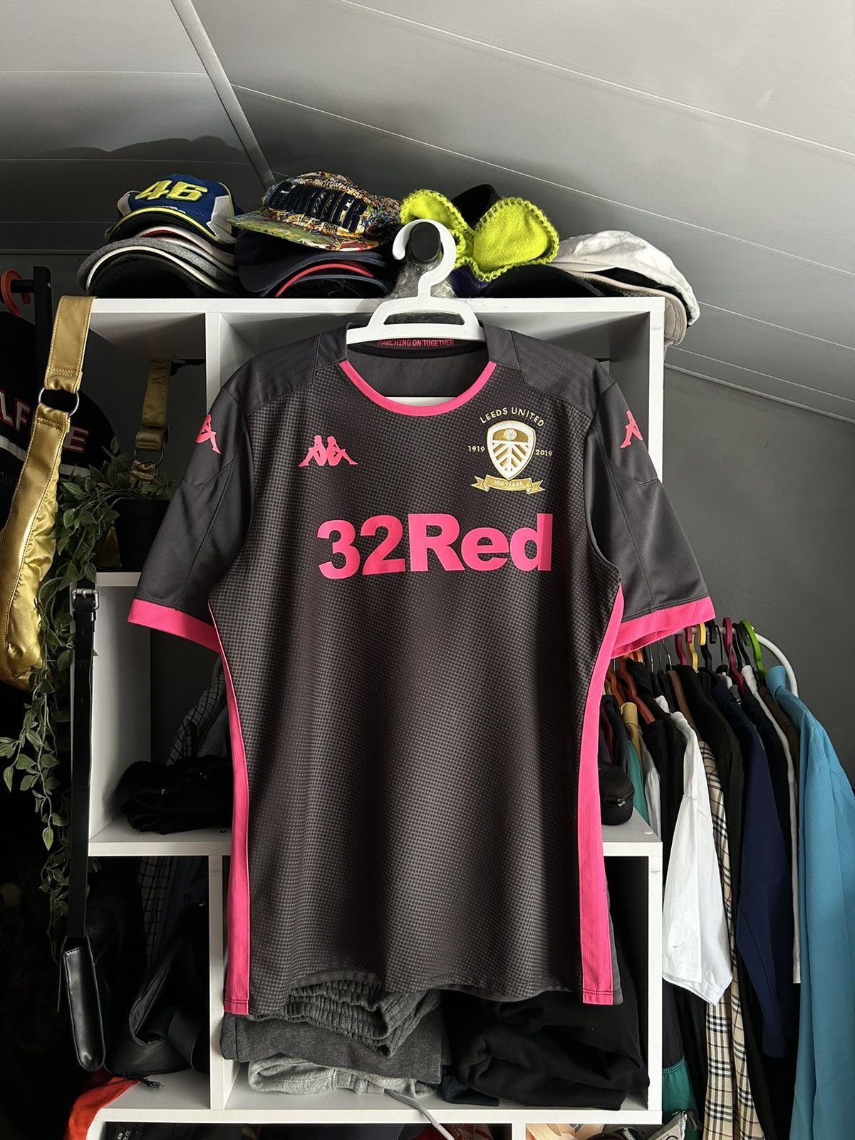 Kappa Leeds United 2019/20 away kappa jersey Size US M / EU 48-50 / 2 - 1 Thumbnail