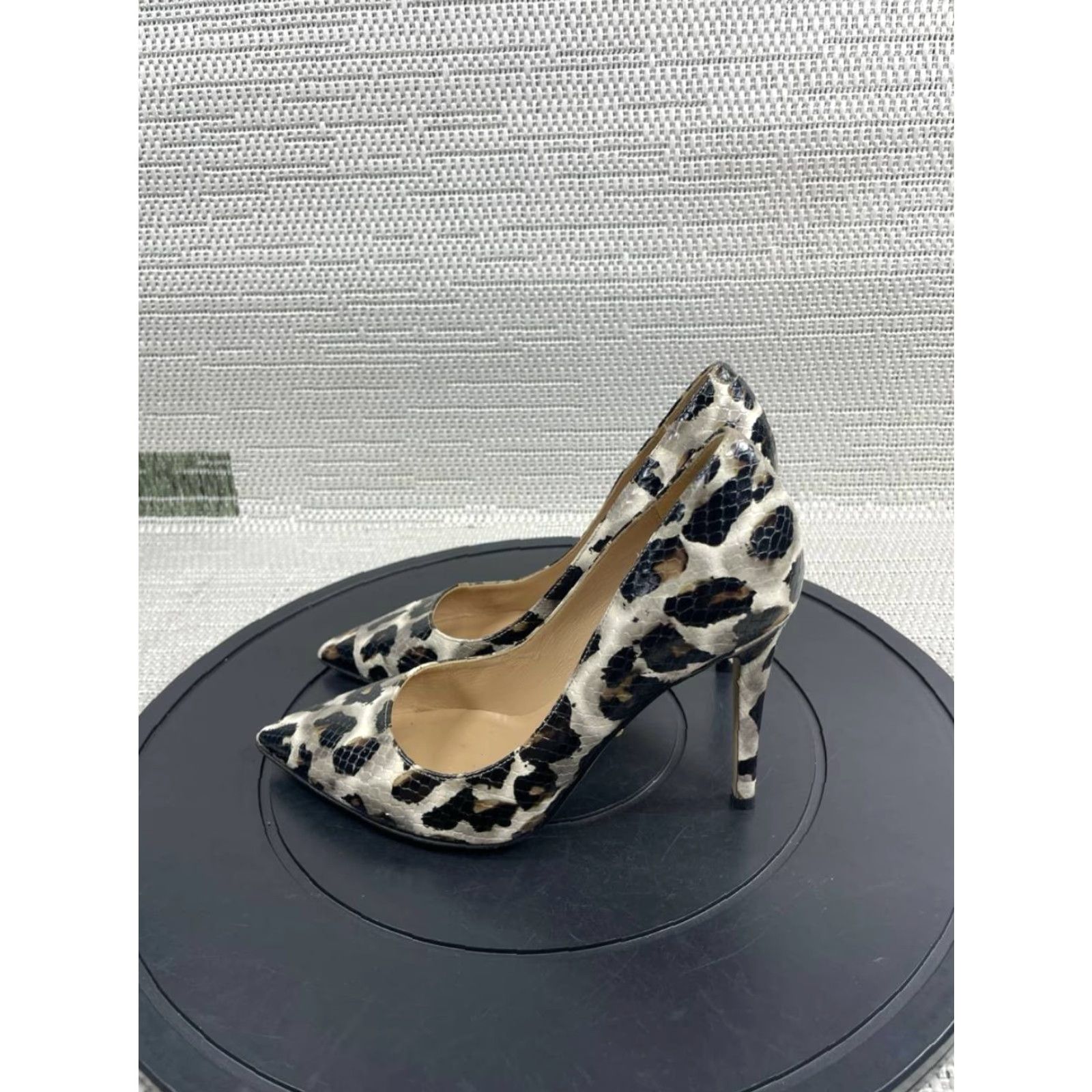 Diane von Furstenberg Diane Von Furstenberg Heels Womens Size 7 B Pumps Gray Brown Snakeskin Stiletto Pumps Shoe Size US 7 / IT 37 - 5 Thumbnail