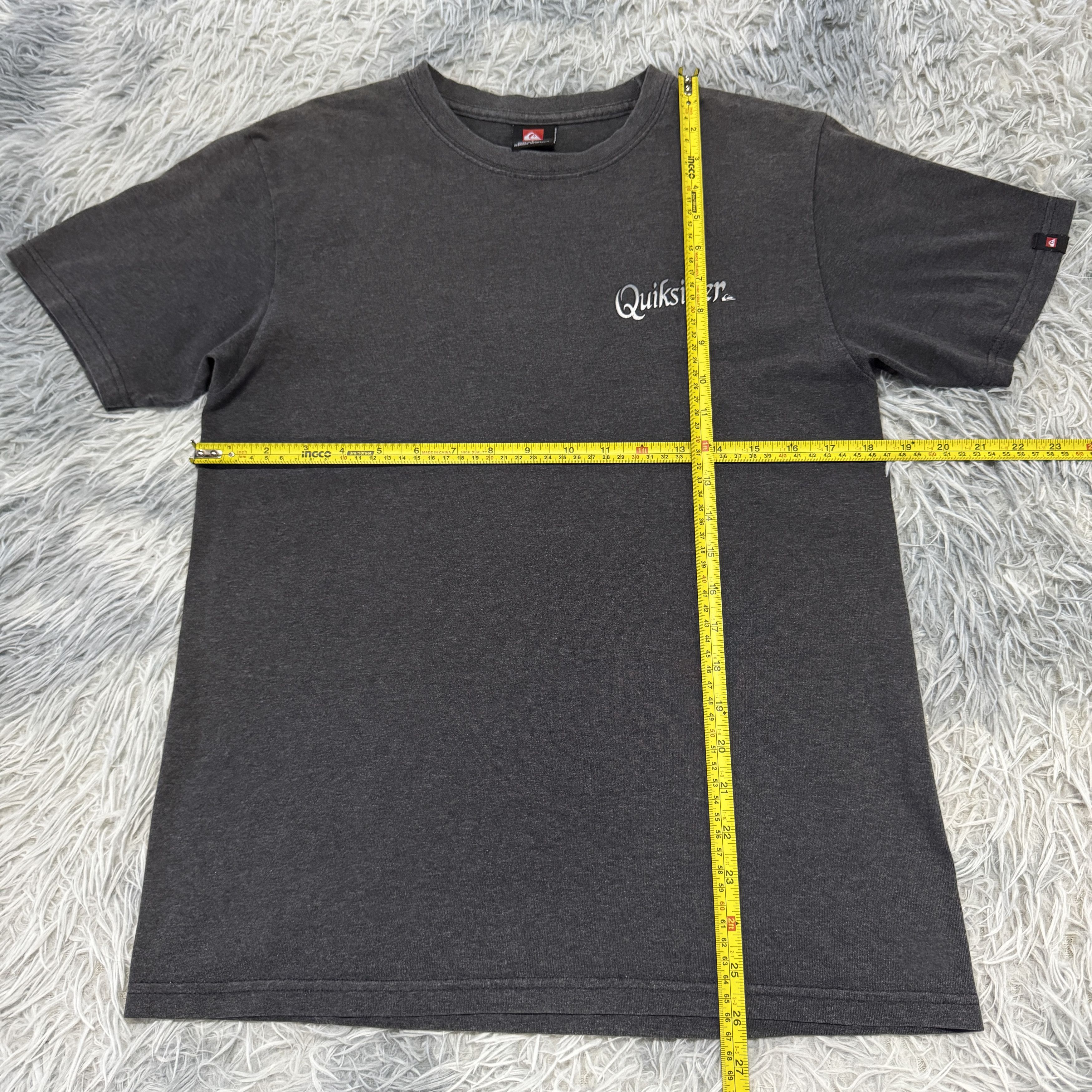 Vintage Vintage Quiksilver Sexy Women Surfing Sunfaded Tshirt Size US S / EU 44-46 / 1 - 5 Thumbnail
