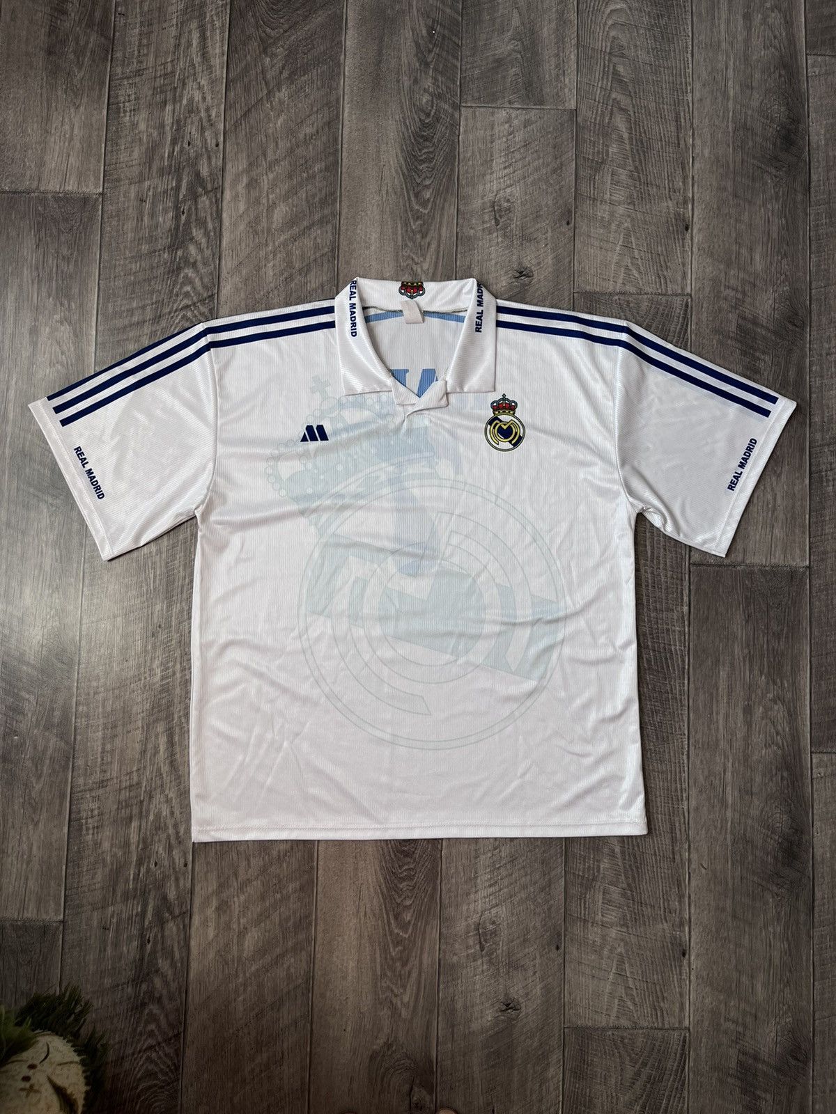 Other Vintage Real Madrid #7 Raul Soccer Jersey Size US XXL / EU 58 / 5 - 1 Thumbnail