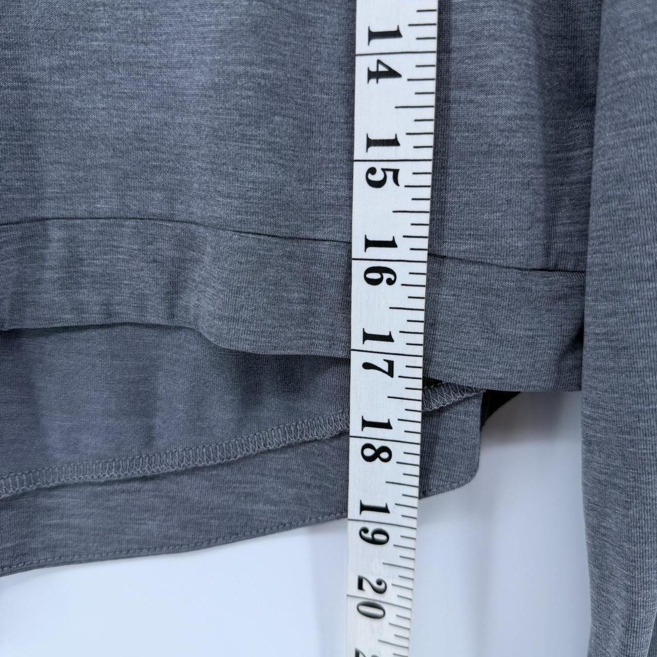 Other Oysho Sport Gray Cropped Long Sleeve Yoga Top Thumbholes S Size S / US 4 / IT 40 - 3 Thumbnail