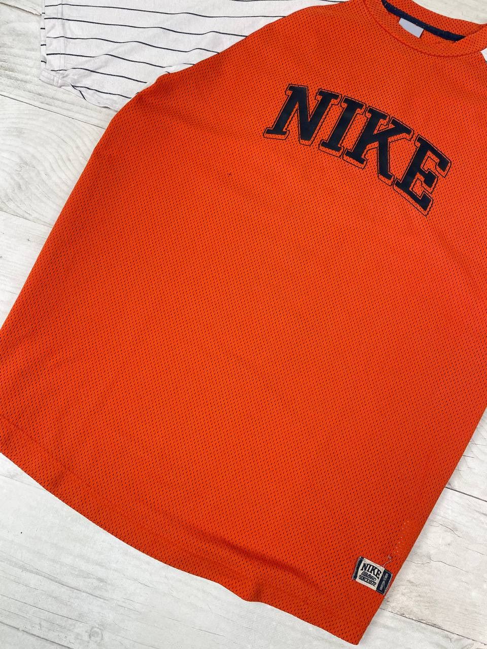 Nike Vintage Nike Big Logo 00s T-Shirt Size US XL / EU 56 / 4 - 4 Thumbnail