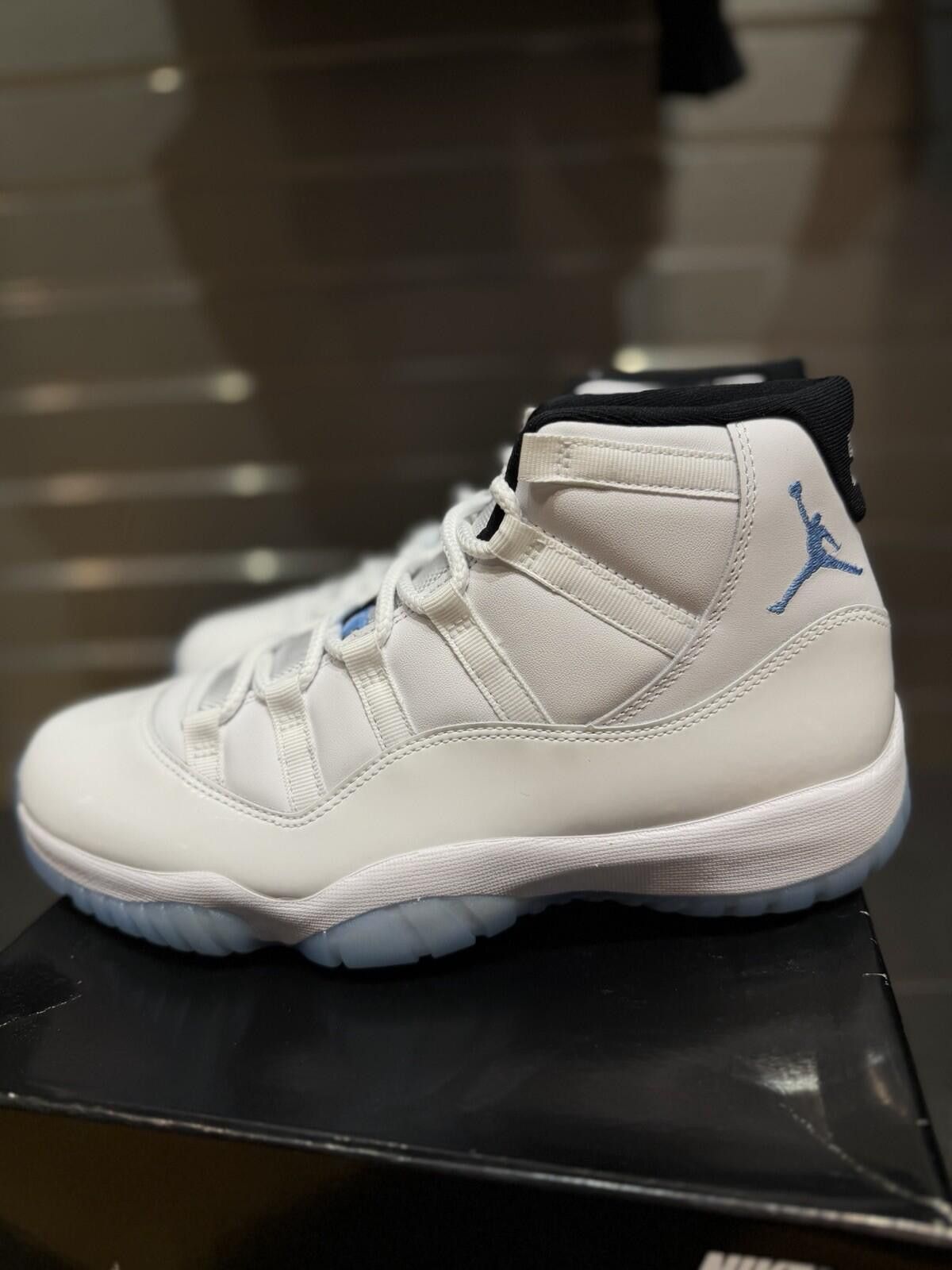 Jordan Brand Size 10 - Air Jordan 11 Retro 2024 Legend Blue / Columbia Size US 10 / EU 43 - 4 Thumbnail
