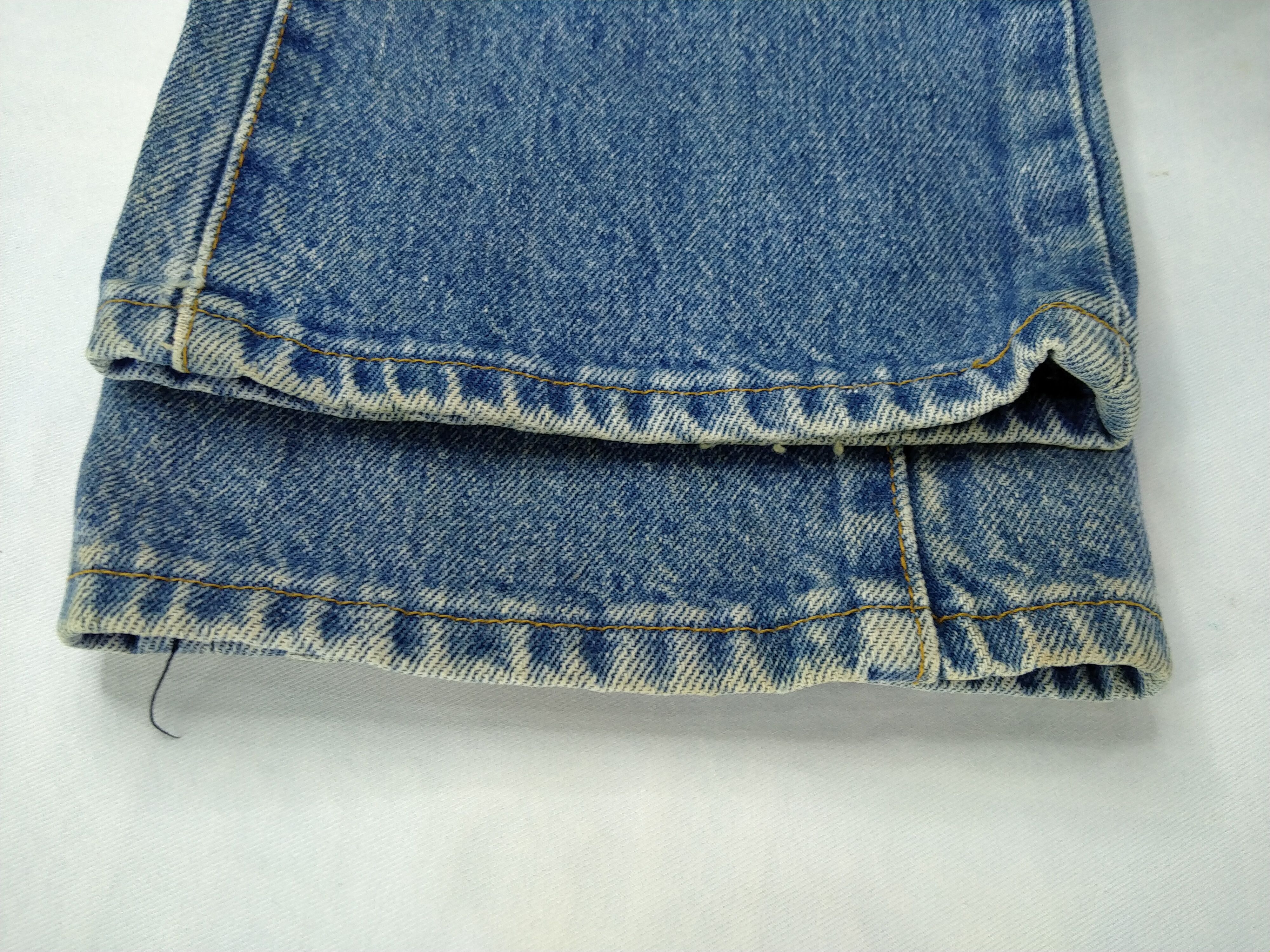 Japanese Brand 80s Faded Blue Vintage Levi's 501 Denim 26 x 30 -JN519 Size US 26 / EU 42 - 12 Thumbnail