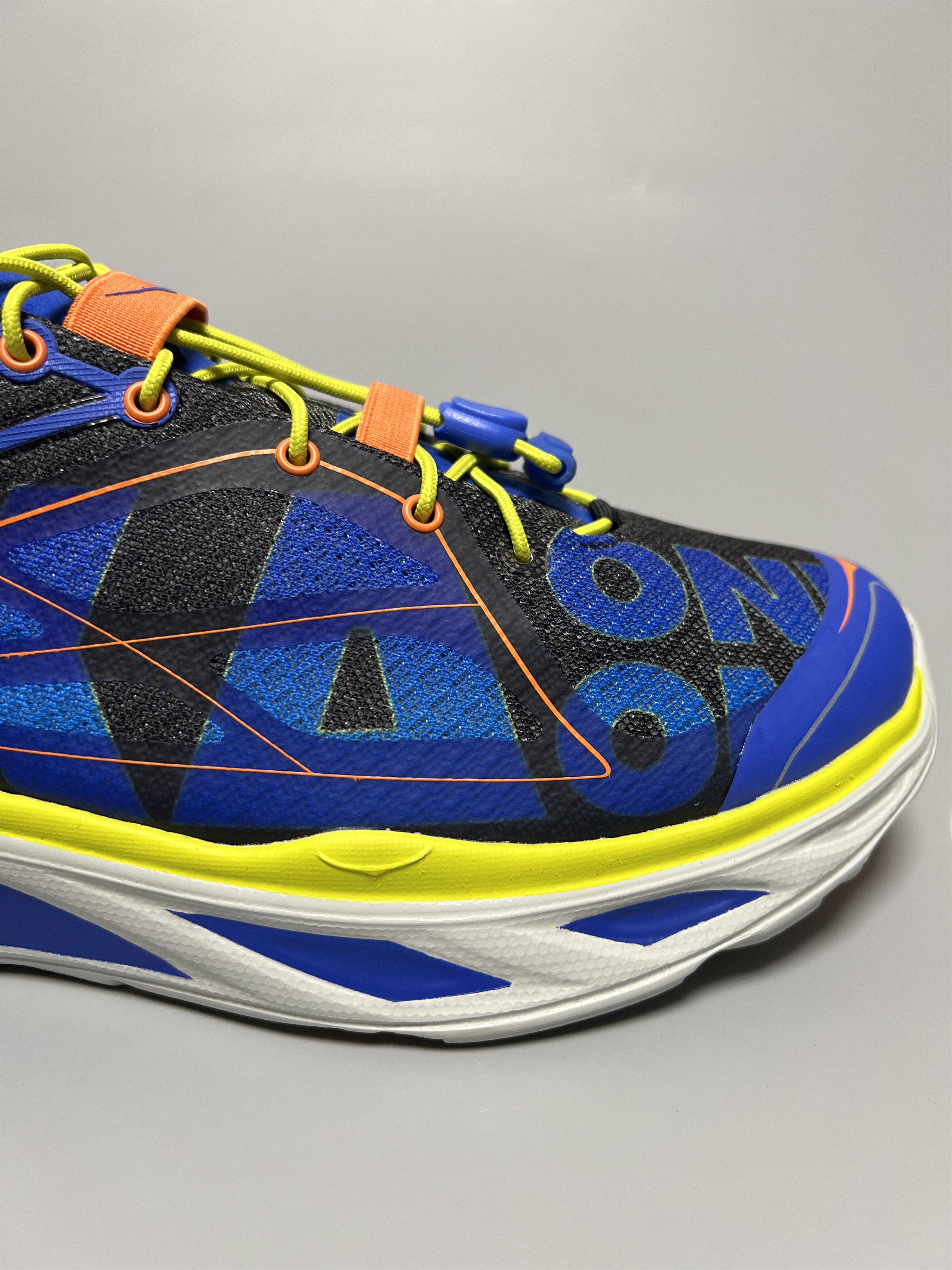Hoka Hoka Huaka Origins Comfort Walking Shoes Sneakers Travel Size US 10 / EU 43 - 13 Thumbnail