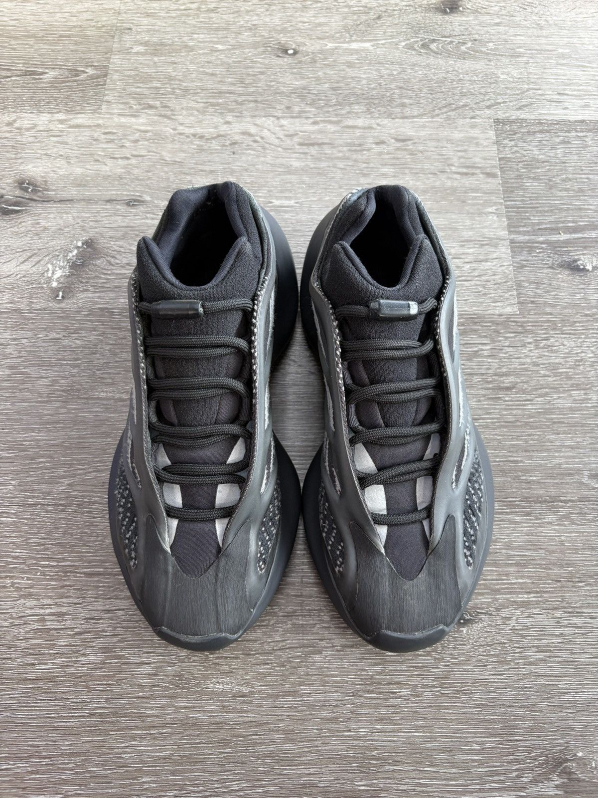 Yeezy Adidas Yeezy 700 V3 “Dark Glow” **PRE-OWNED** REP. BOX Size US 7.5 / EU 40-41 - 3 Thumbnail