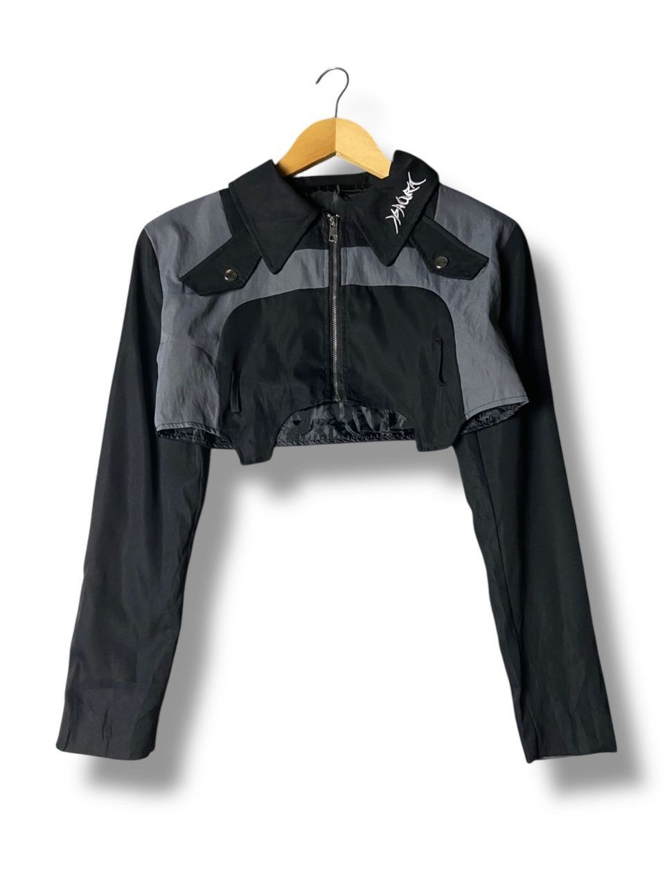 Japanese Brand Classic Fashion Brand Crop Zip Up Jacket (166) Size XS / US 0-2 / IT 36-38 - 1 Thumbnail