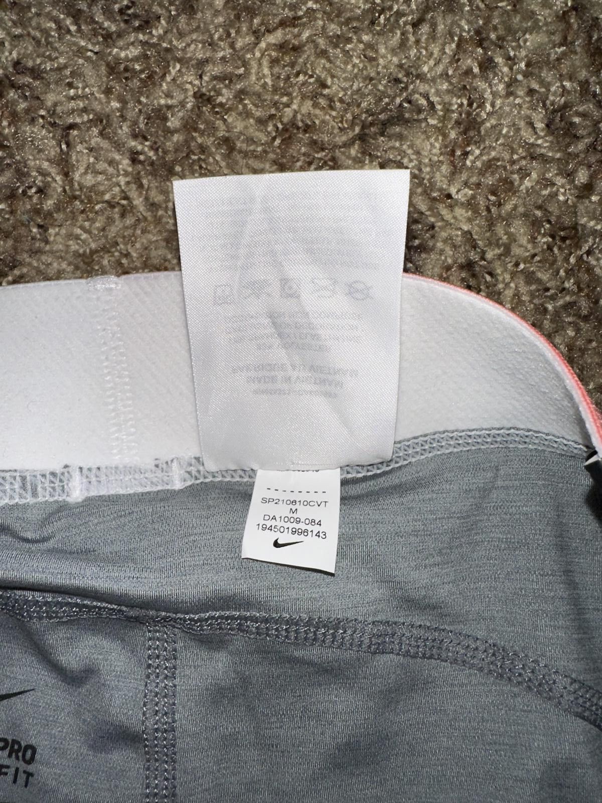 Nike Nike Pro Women's 7/8 Tie-Dye Leggings Size 32" / US 10 / IT 46 - 9 Thumbnail