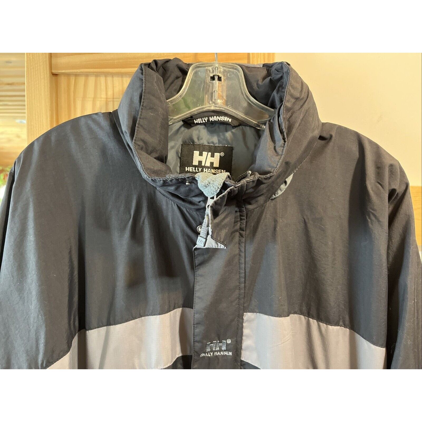 Helly Hansen Helly Hansen Jacket Mens Sz XL Black LS Packable Hood Travel Size US XL / EU 56 / 4 - 5 Thumbnail