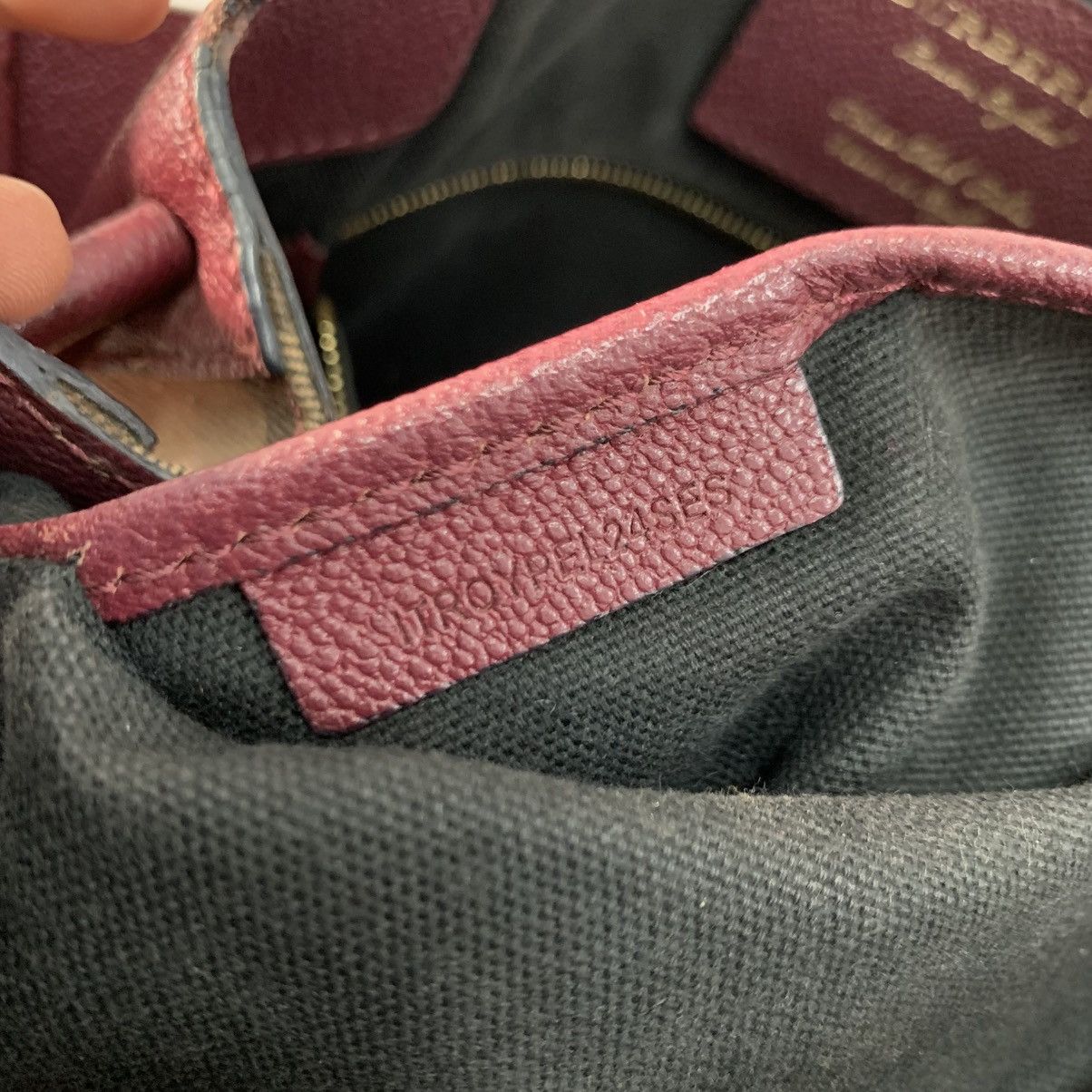 Burberry Burberry Leather Slingbag Size ONE SIZE - 21 Thumbnail