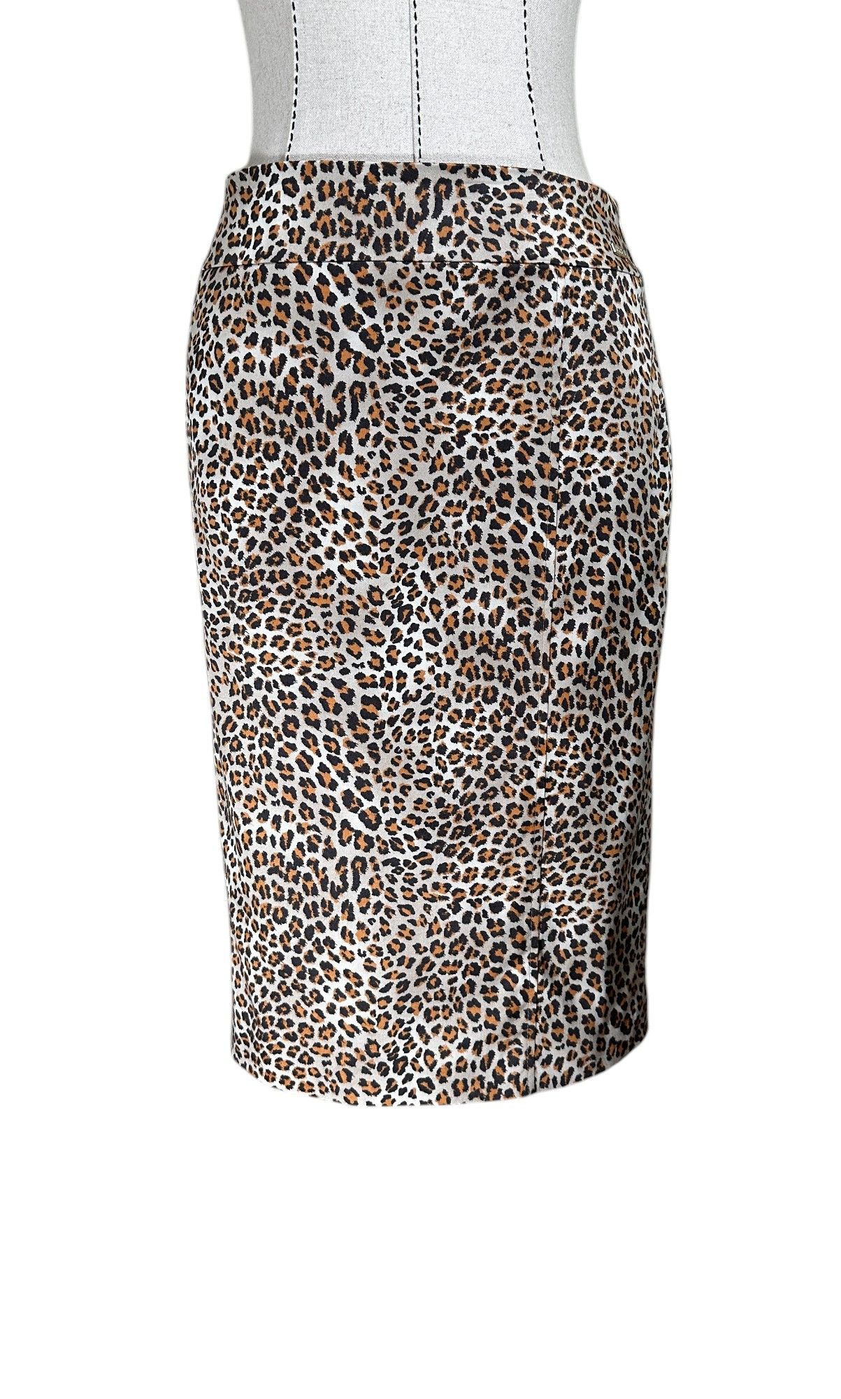 Krizia Leopard skirt Size 30" / US 8 / IT 44 - 1 Thumbnail