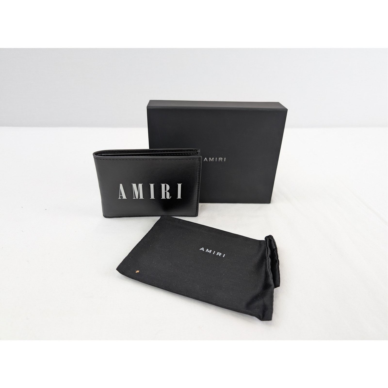 Amiri o1rshd1 Size: OS / Nappa Amiri Bifold Wallet in Black Size ONE SIZE - 10 Thumbnail
