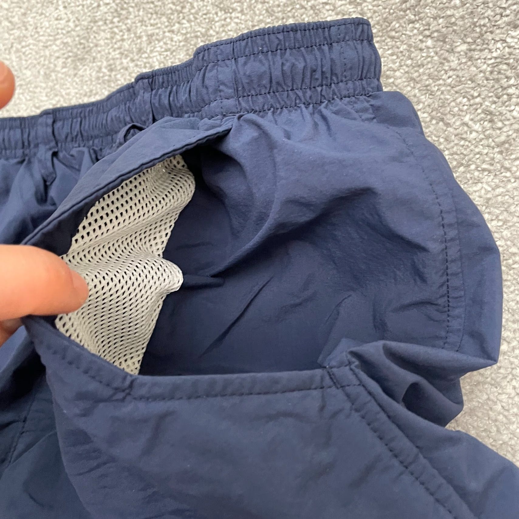 Vintage Columbia PFG Omni Shade Water Shorts Mens Large Blue Elastic Waist Trunks 31x5.5 Navy/Blue Size US 33 - 6 Thumbnail