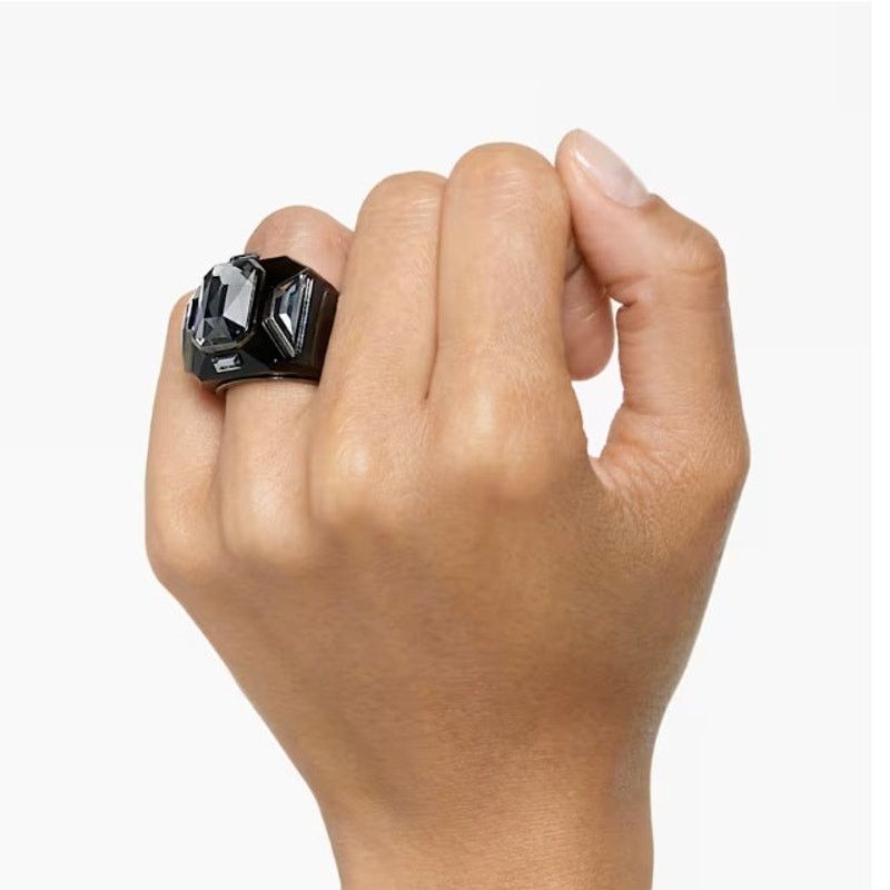 Swarovski Swarovski Chroma cocktail ring Black, 55 EUR / 7 USA Size ONE SIZE - 9 Thumbnail