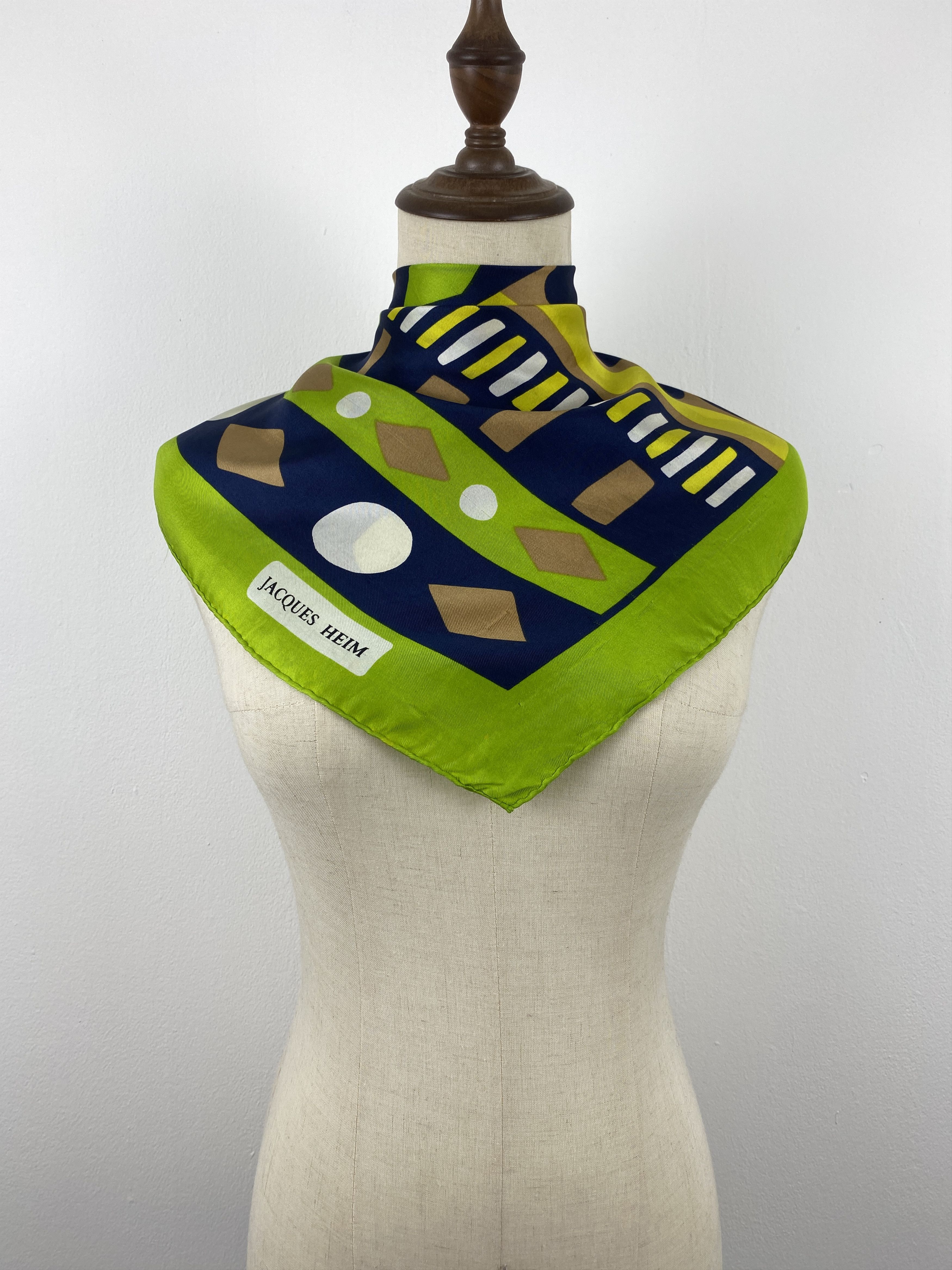 Vintage Vintage Jacques Heim Geometrical Silk Scarf SN0130 Size ONE SIZE - 1 Thumbnail