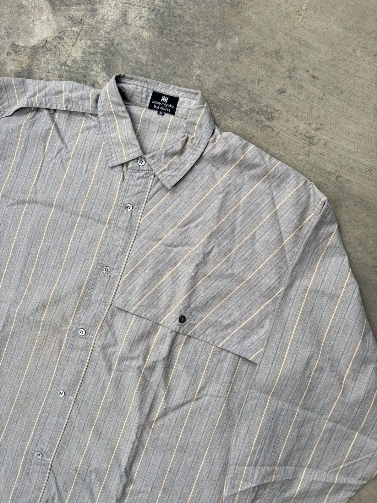 Issey Miyake Vintage 90’s Issey Miyake Button-Up Grey Striped Pattern Size US L / EU 52-54 / 3 - 2 Thumbnail