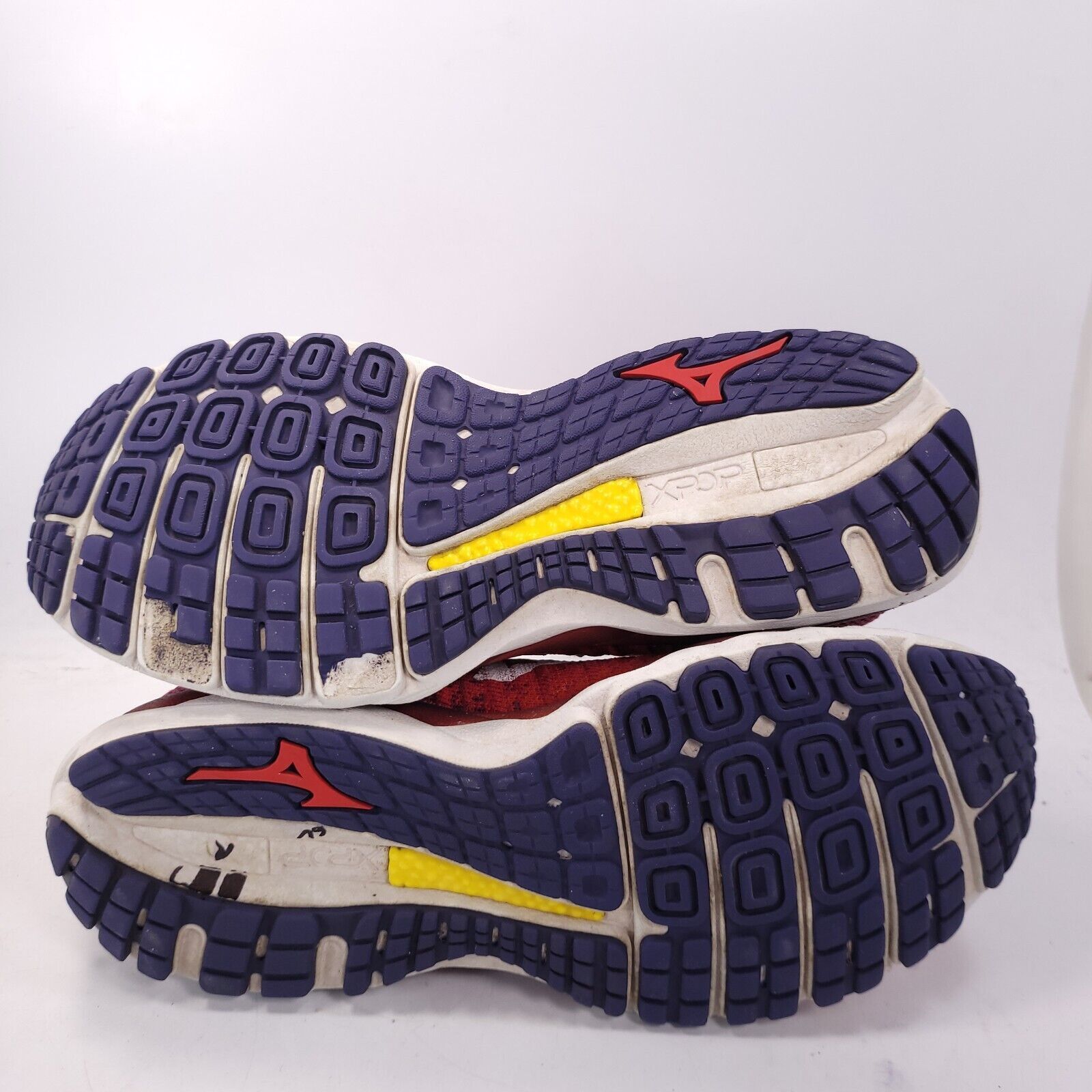 Mizuno Mizuno Wave Sky Shoe Womens Size 10 J1GD192502 Red Blue Size US 10 / IT 40 - 7 Thumbnail