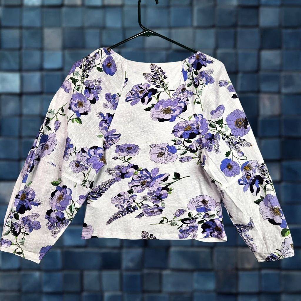 Vintage Maeve Women’s V-neck Ruched Knit Purple Floral Peplum Top M, 3/4 Sleeve, Cotton Blend, Regular Fit, All Seasons, Machine Washable, Blouse Size M / US 6-8 / IT 42-44 - 1 Thumbnail