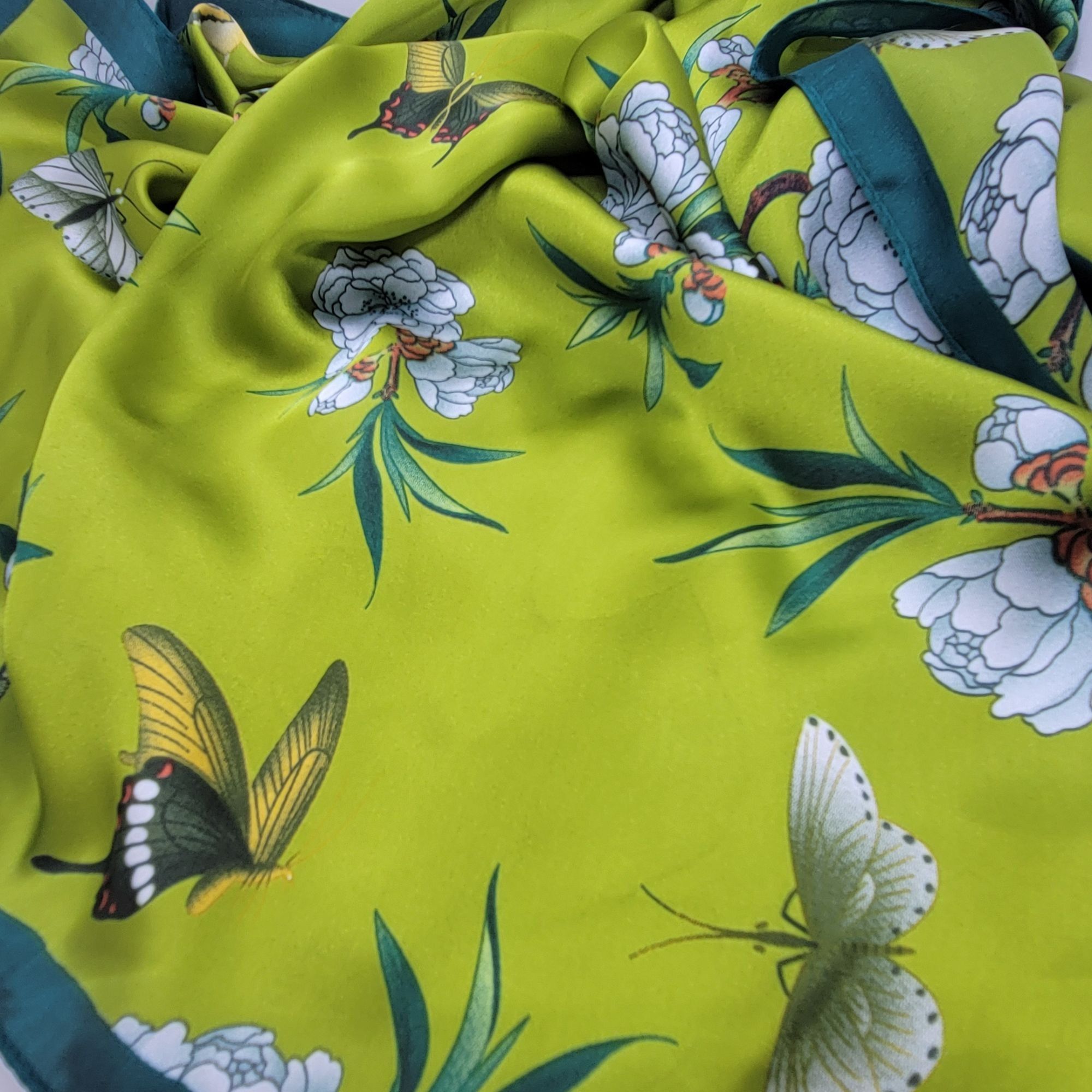 Other ✨Chic Silky Square Scarf Bright Green Butterfly White Floral Size ONE SIZE - 5 Thumbnail