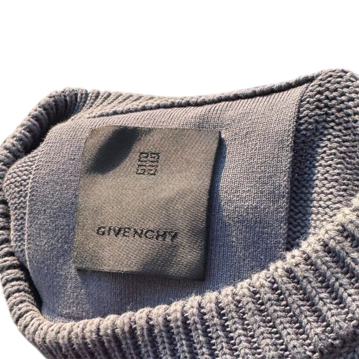 Givenchy Givenchy SS22, 4G logo sweater (retail $1200) Size US M / EU 48-50 / 2 - 3 Thumbnail