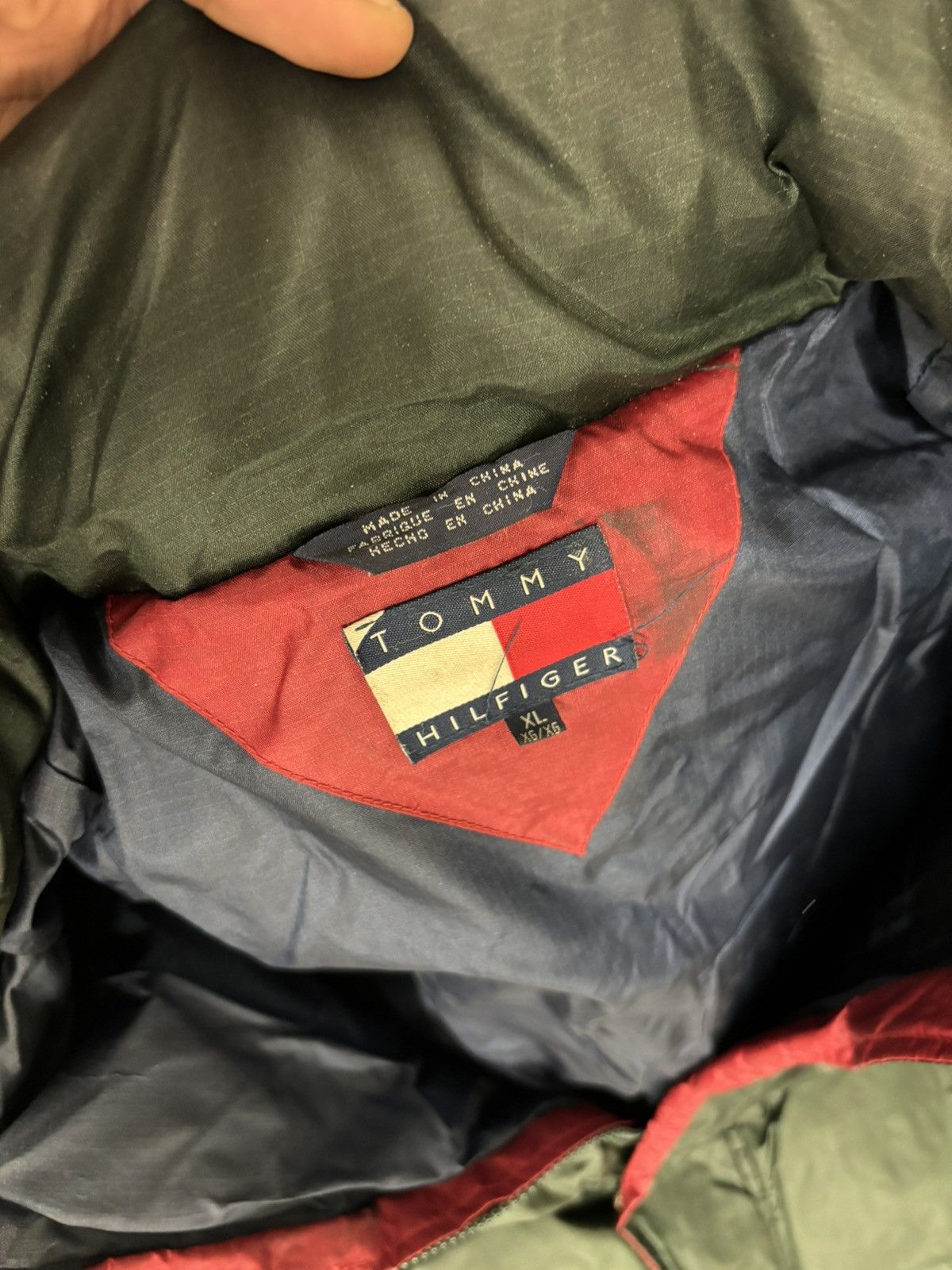 Tommy Hilfiger × Vintage Vintage Tommy Hilfiger Puffer Jacket Size US XL / EU 56 / 4 - 3 Thumbnail
