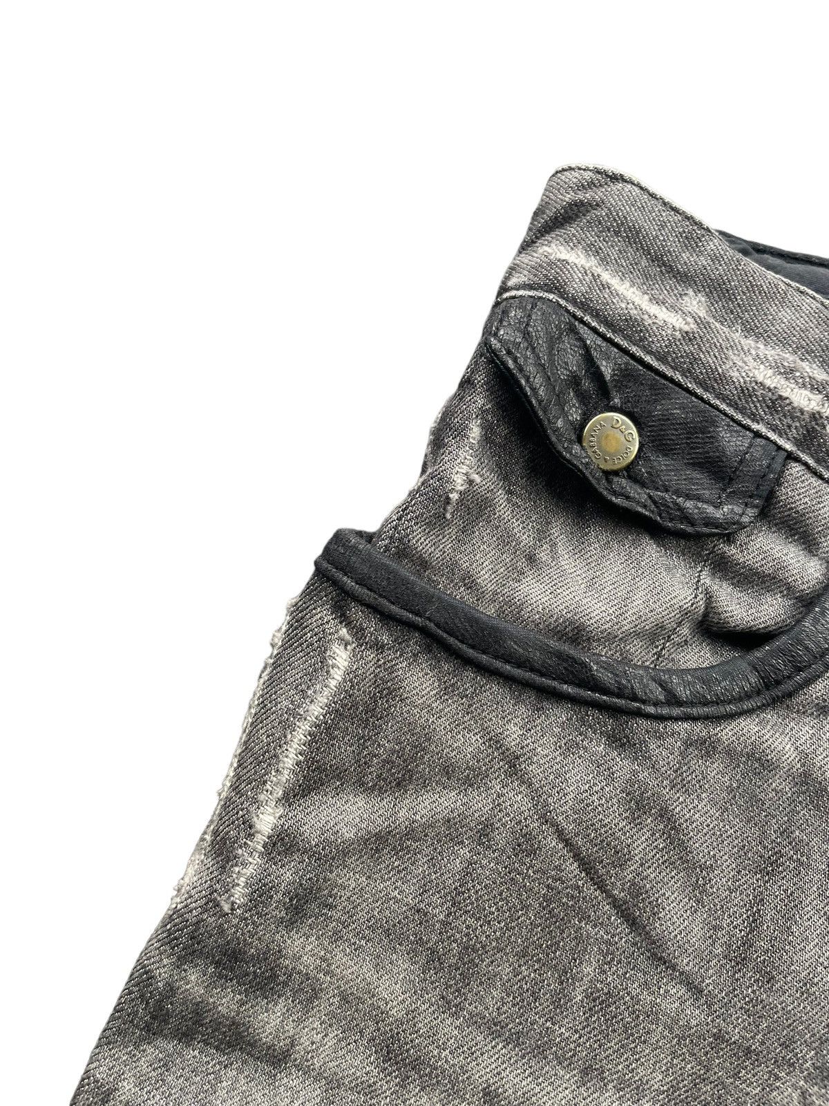Dolce & Gabbana × If Six Was Nine × Le Grande Bleu (L.G.B.) Vintage Dolce & Gabbana Distresed Denim Size US 33 - 4 Thumbnail