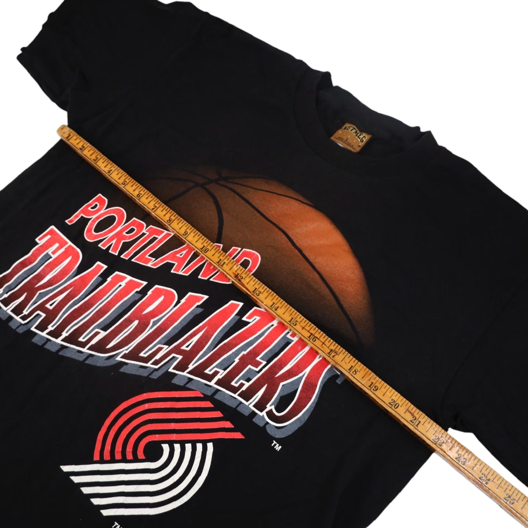 Nutmeg VINTAGE Nutmeg Portland Trailblazers Graphic T Shirt Shirt Mens Large Black 90s Basketball Fans Clothing Size US L / EU 52-54 / 3 - 6 Thumbnail