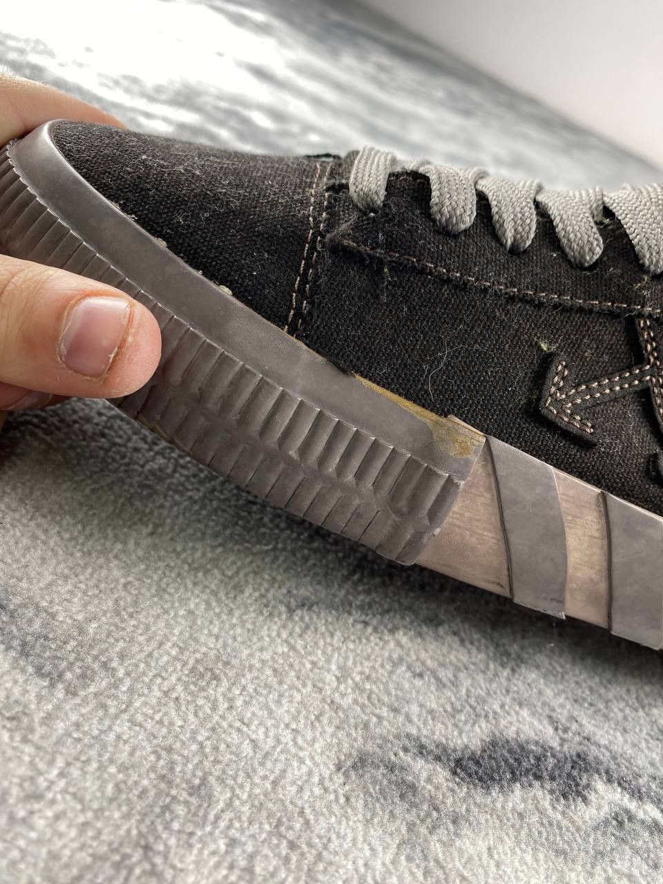 Off-White Off-White Low Vulcanized Sneakers Men Size 40 Black Size US 7 / EU 40 - 15 Thumbnail