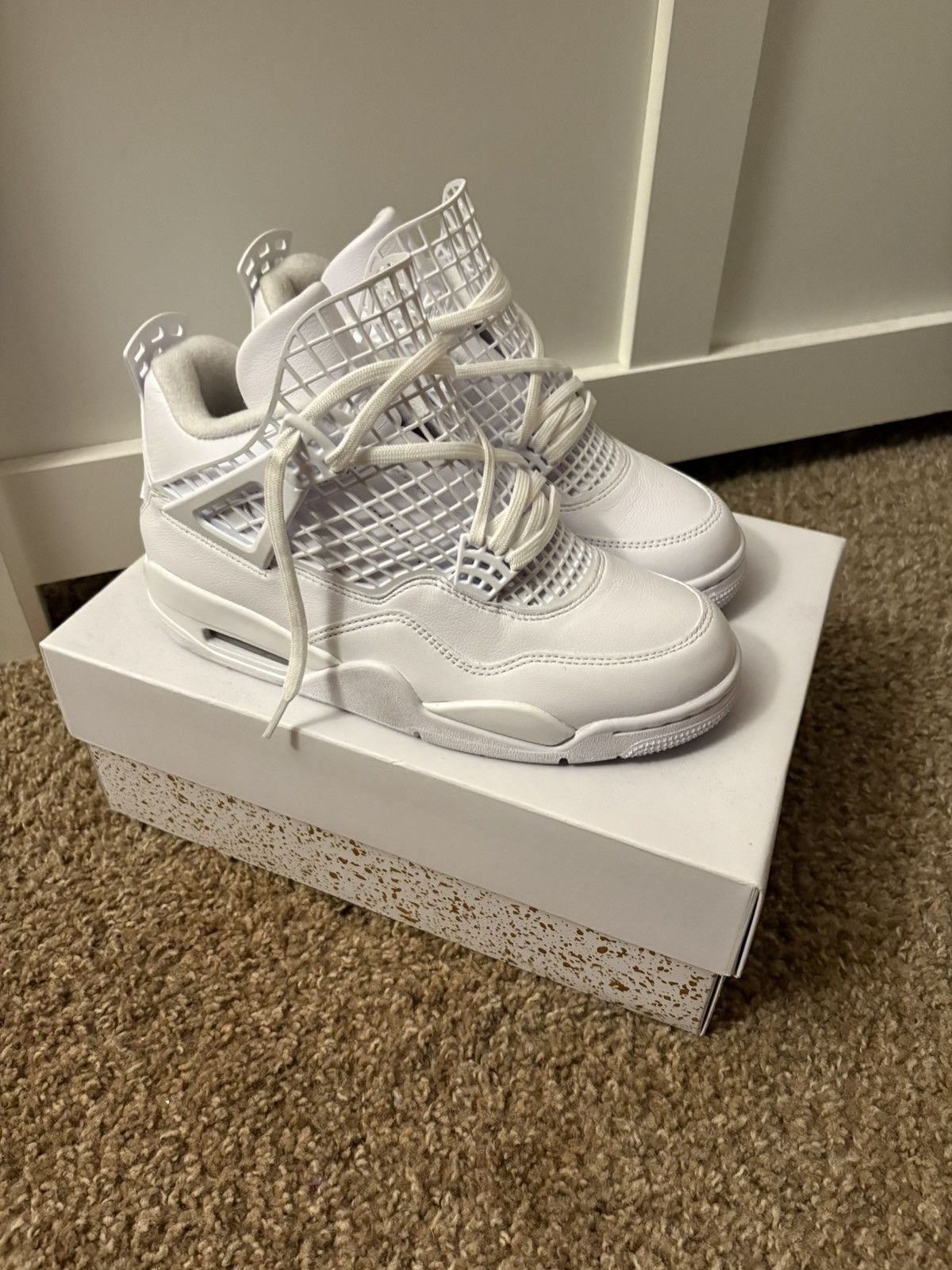 Jordan Brand Air Jordan 4 Retro “Metallic Gold” Size US 7.5 / IT 37.5 - 5 Thumbnail