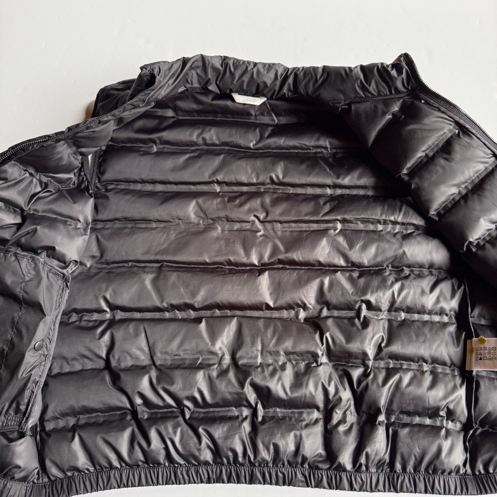 Zara ZARA MEN Black Lightweight Puffer Vest Gilet Size US XL / EU 56 / 4 - 3 Thumbnail