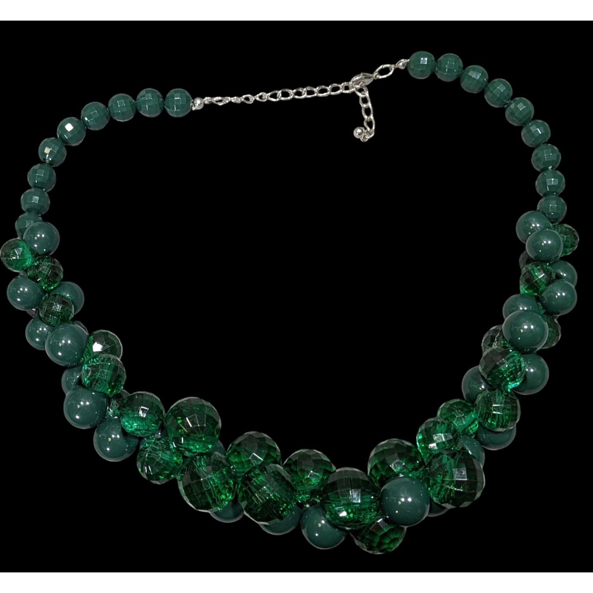 Other Chunky Cottagecore Green Beaded Torsade Necklace Size ONE SIZE - 1 Thumbnail