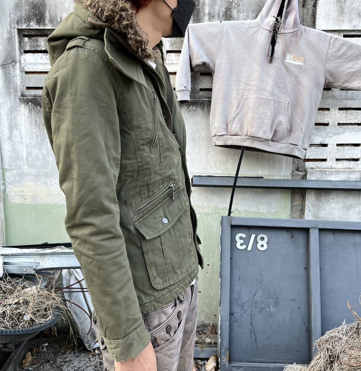 In The Attic × Japanese Brand × Vintage Vintage In The Attic Seditionaries Fur Hoodie Jacket Size US L / EU 52-54 / 3 - 16 Thumbnail