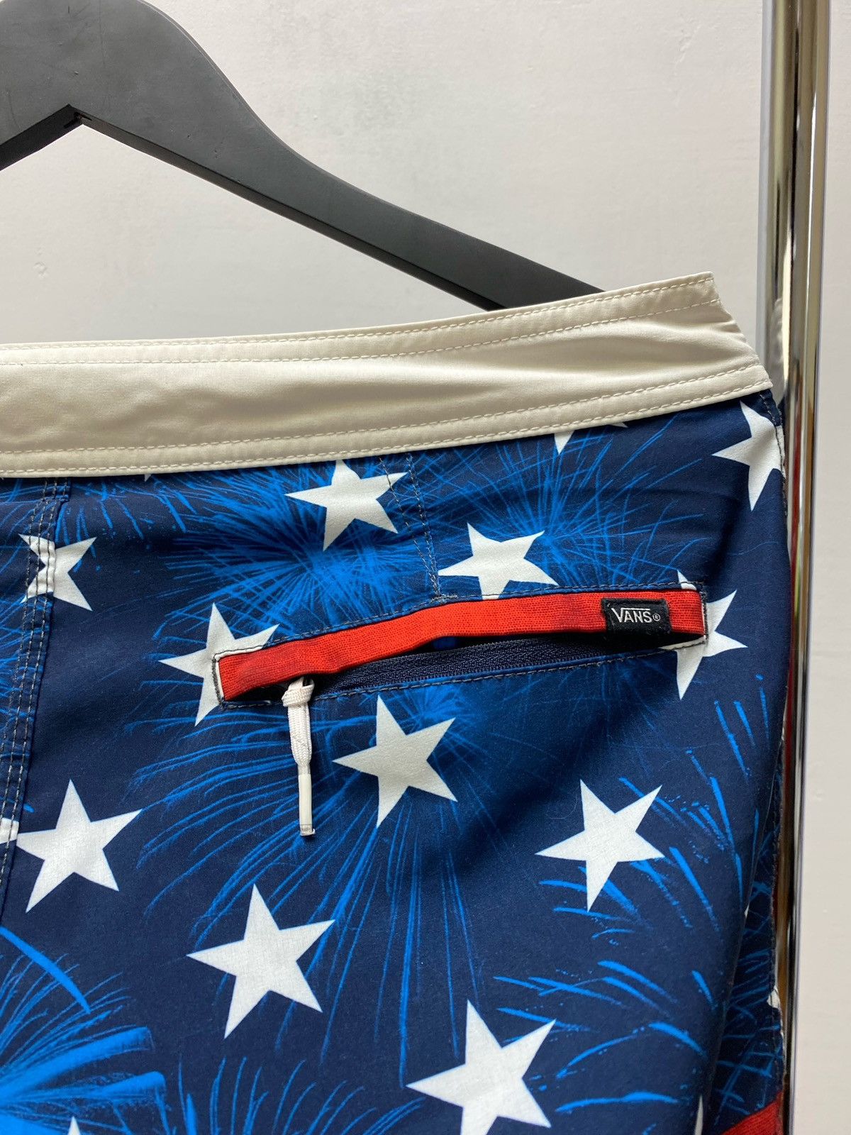 Vans × Vintage Vans Men’s Board Shorts American Flag Swim Size US 30 / EU 46 - 17 Thumbnail