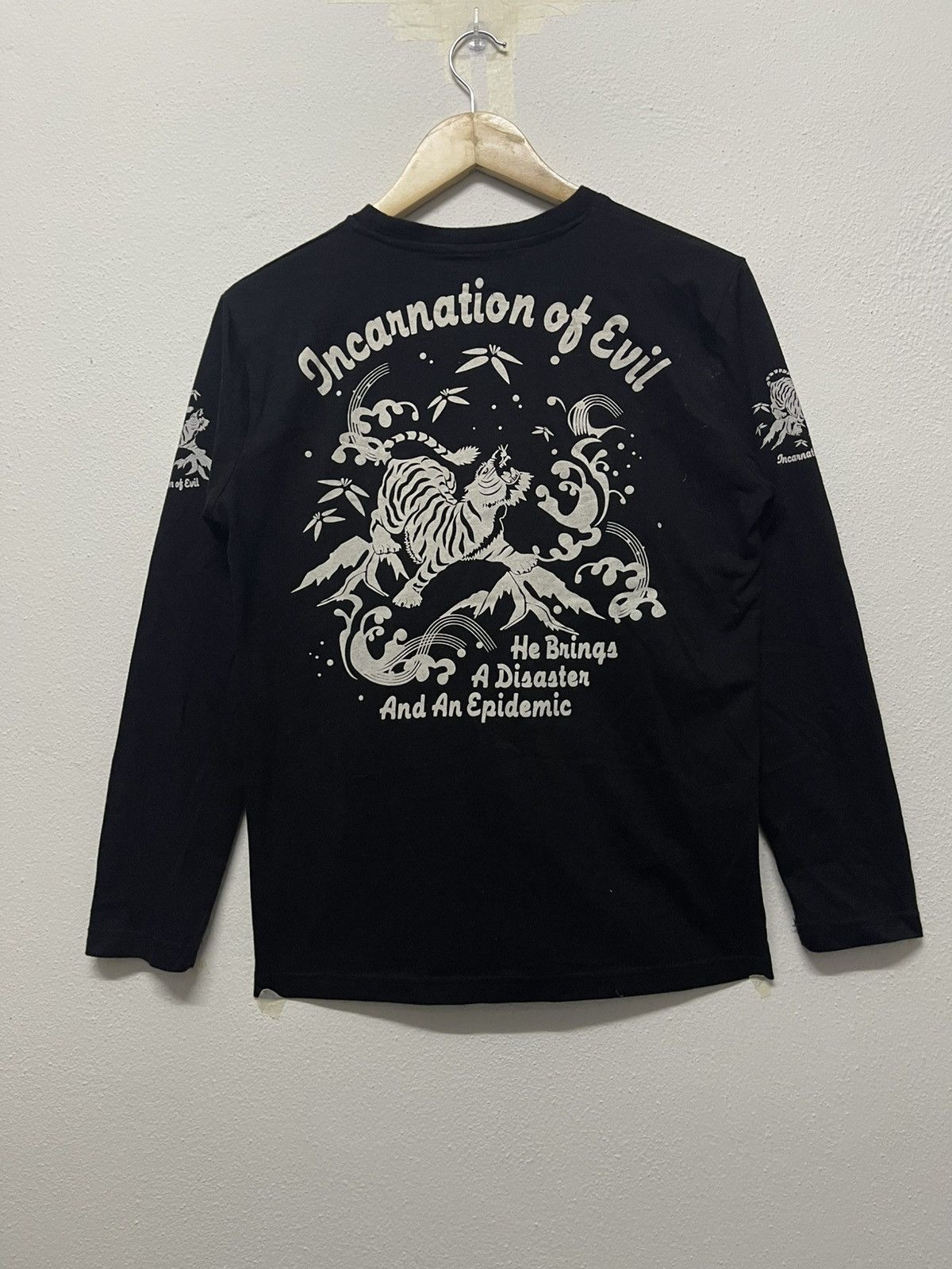 Japanese Brand 2000s SUKAJAN TIGER INCARNATION OF EVIL LONG SLEEVE SHIRT Size US S / EU 44-46 / 1 - 1 Thumbnail