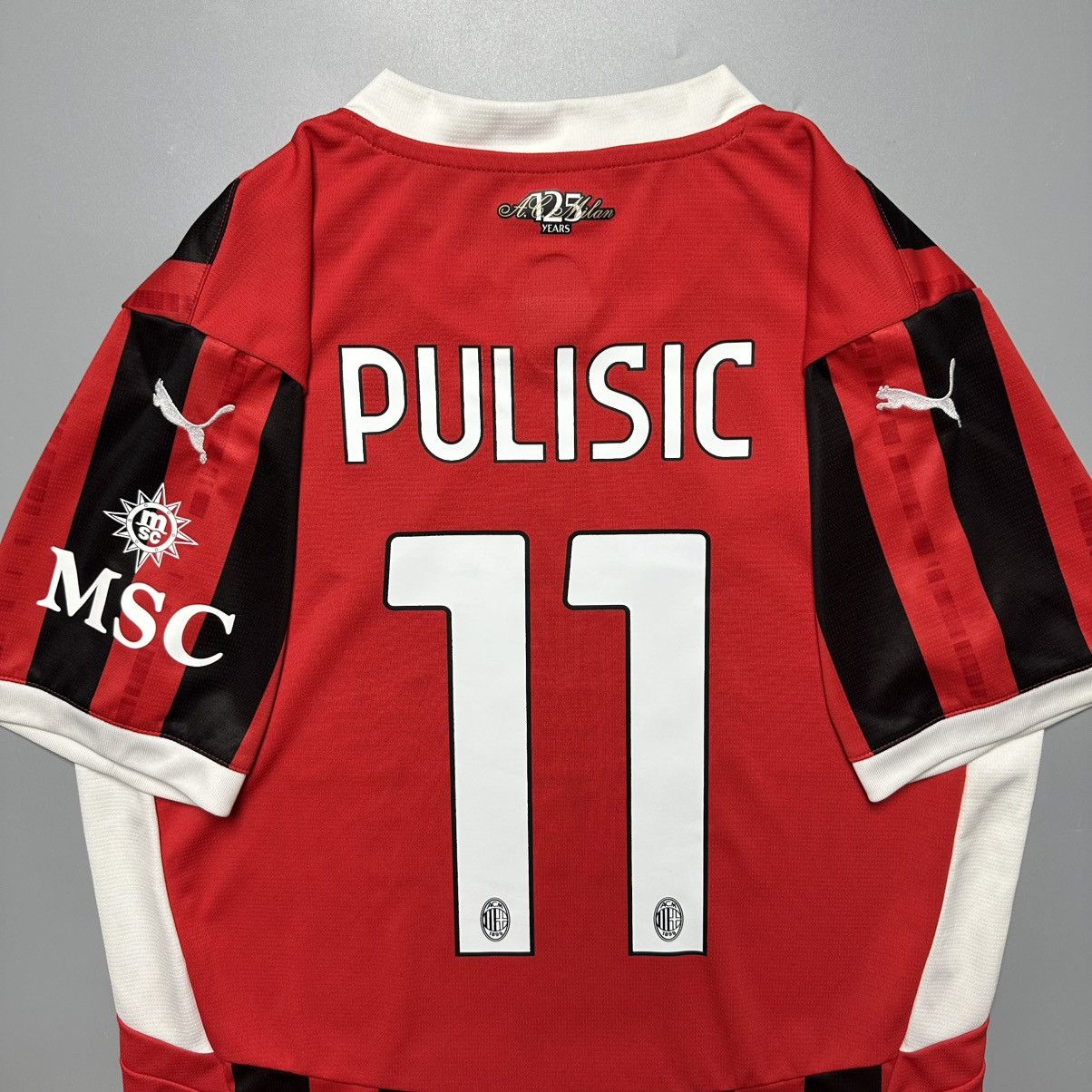Puma AC MILAN PUMA 2024/2025 FOOTBALL HOME JERSEY #10 PULISIC Size US M / EU 48-50 / 2 - 9 Thumbnail