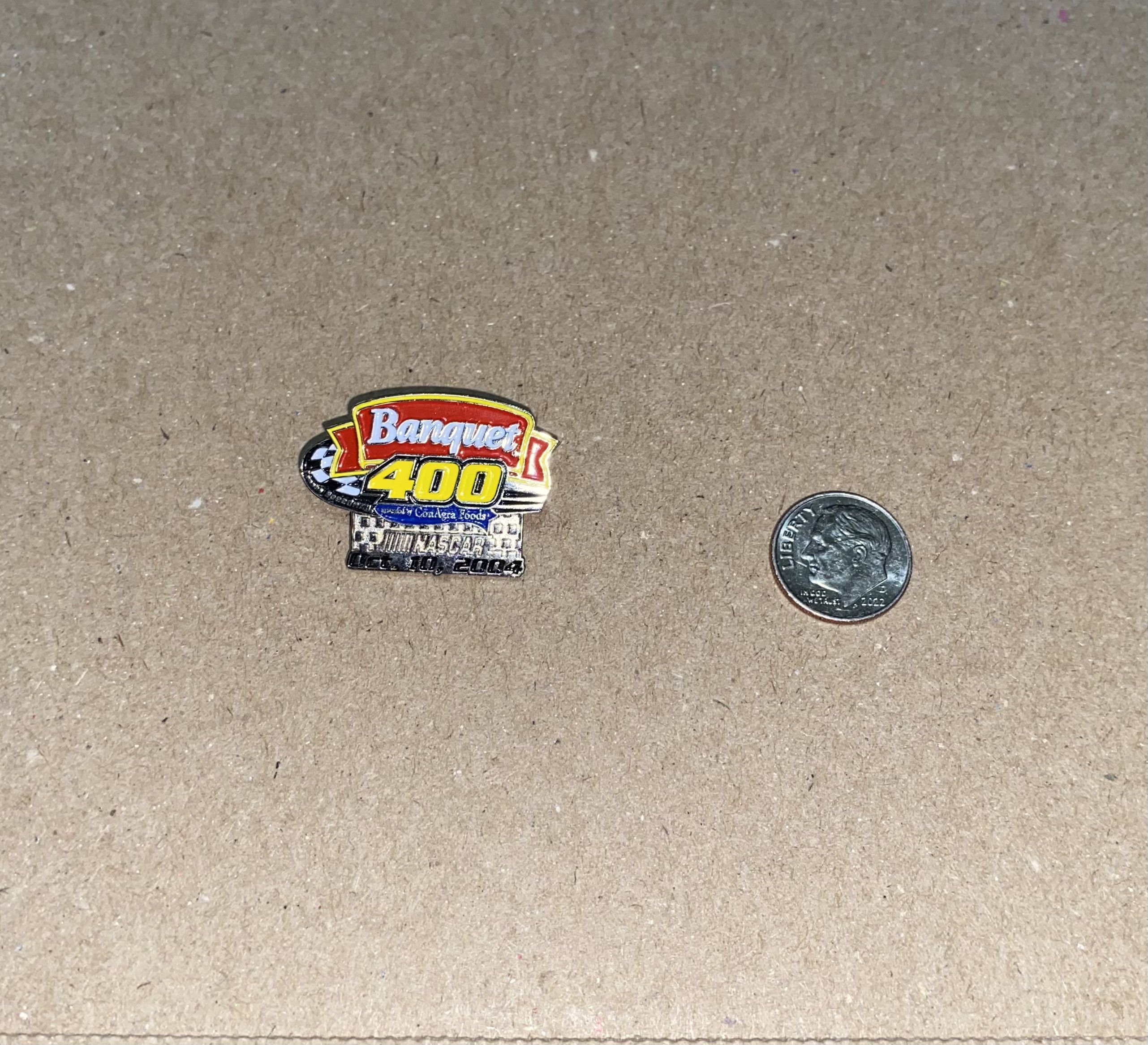 NASCAR Banquet 400 Racing Enamel Metal Pin Brooch 2004 NASCAR race Size ONE SIZE - 5 Thumbnail