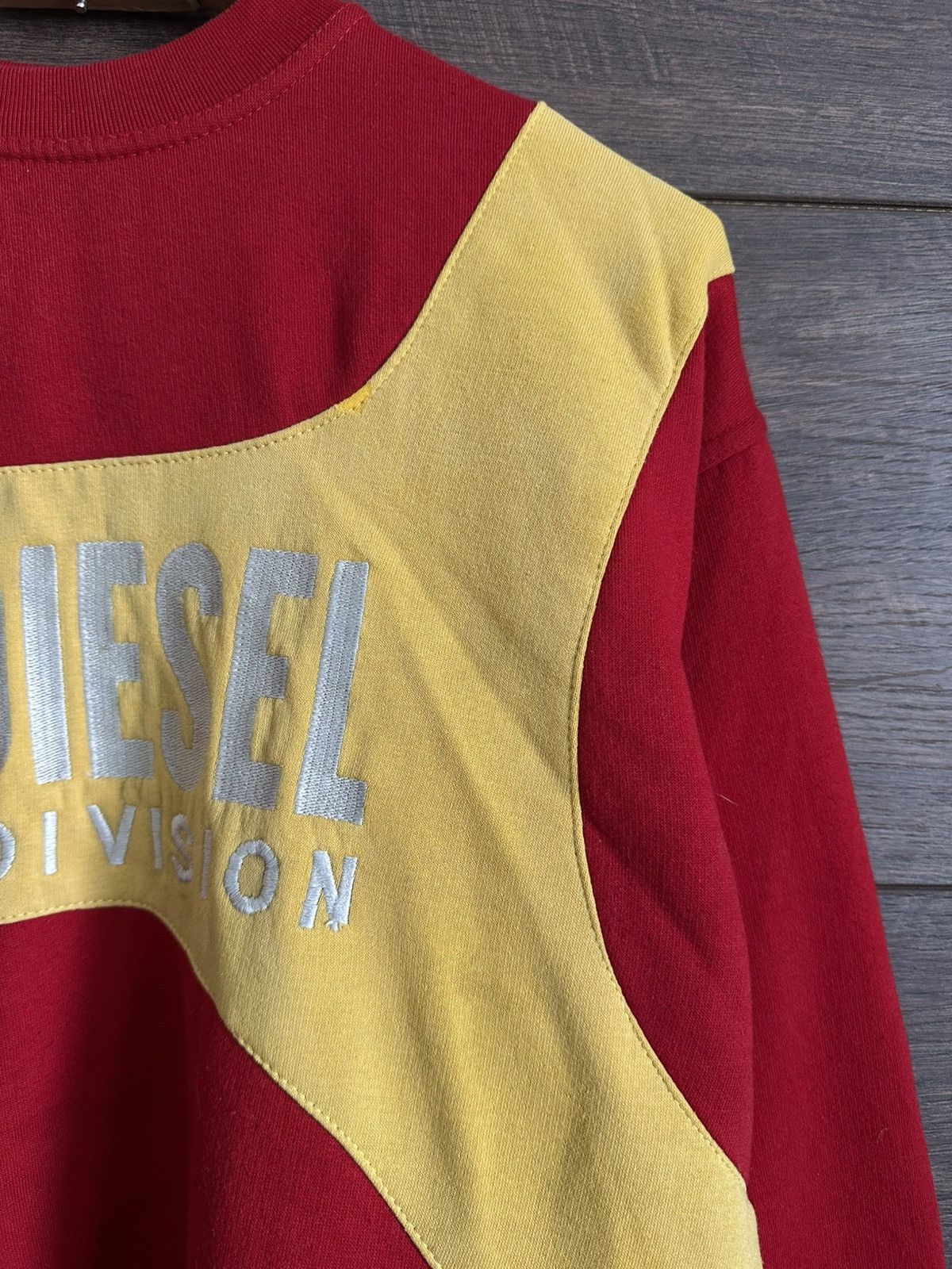 Diesel × Vintage Vintage Diesel Denim Division Embroidered Logo Sweatshirt Size US L / EU 52-54 / 3 - 7 Thumbnail