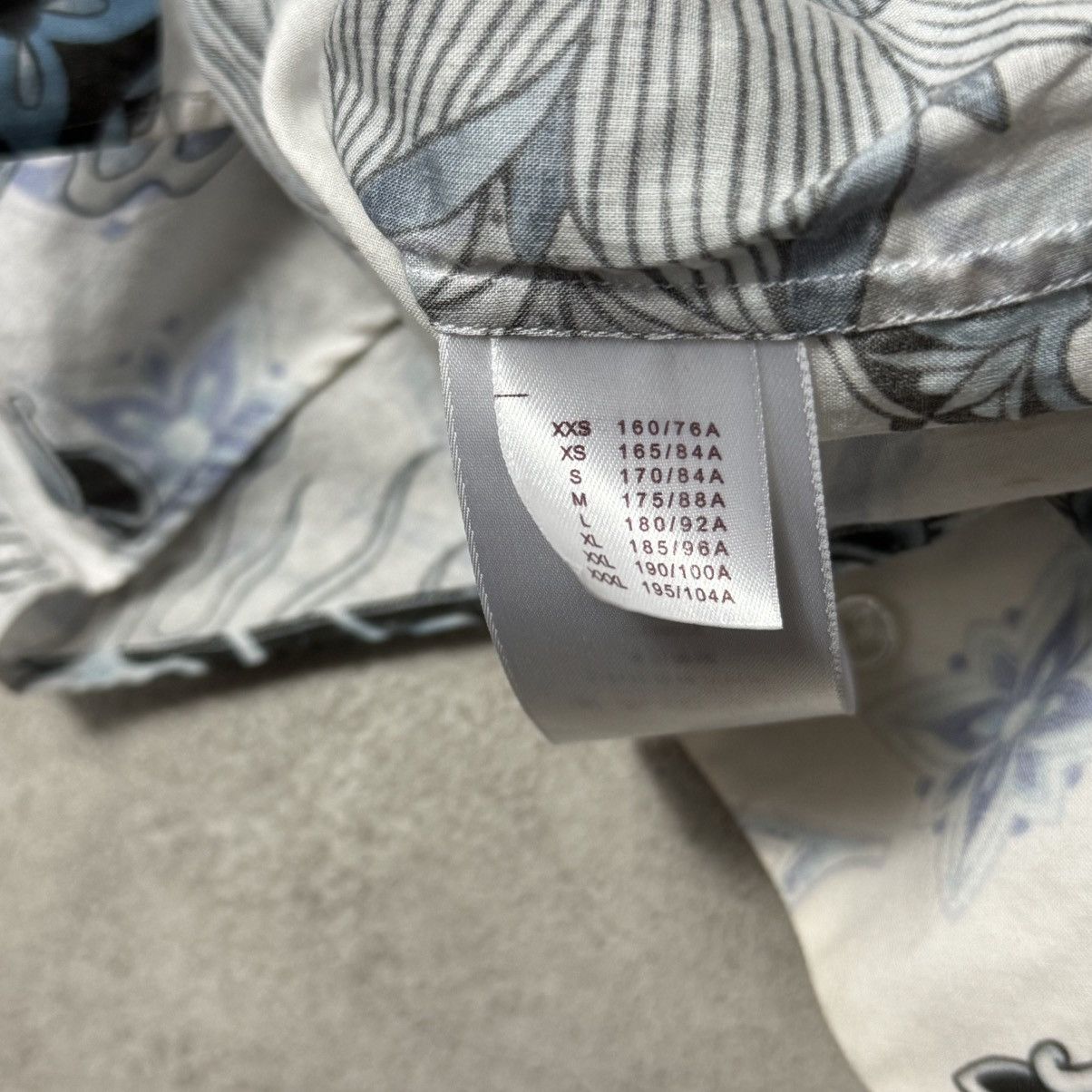 Louis Vuitton Louis Vuitton X Scott campbell SS11 Runway tattoo Shirts Size US S / EU 44-46 / 1 - 10 Thumbnail