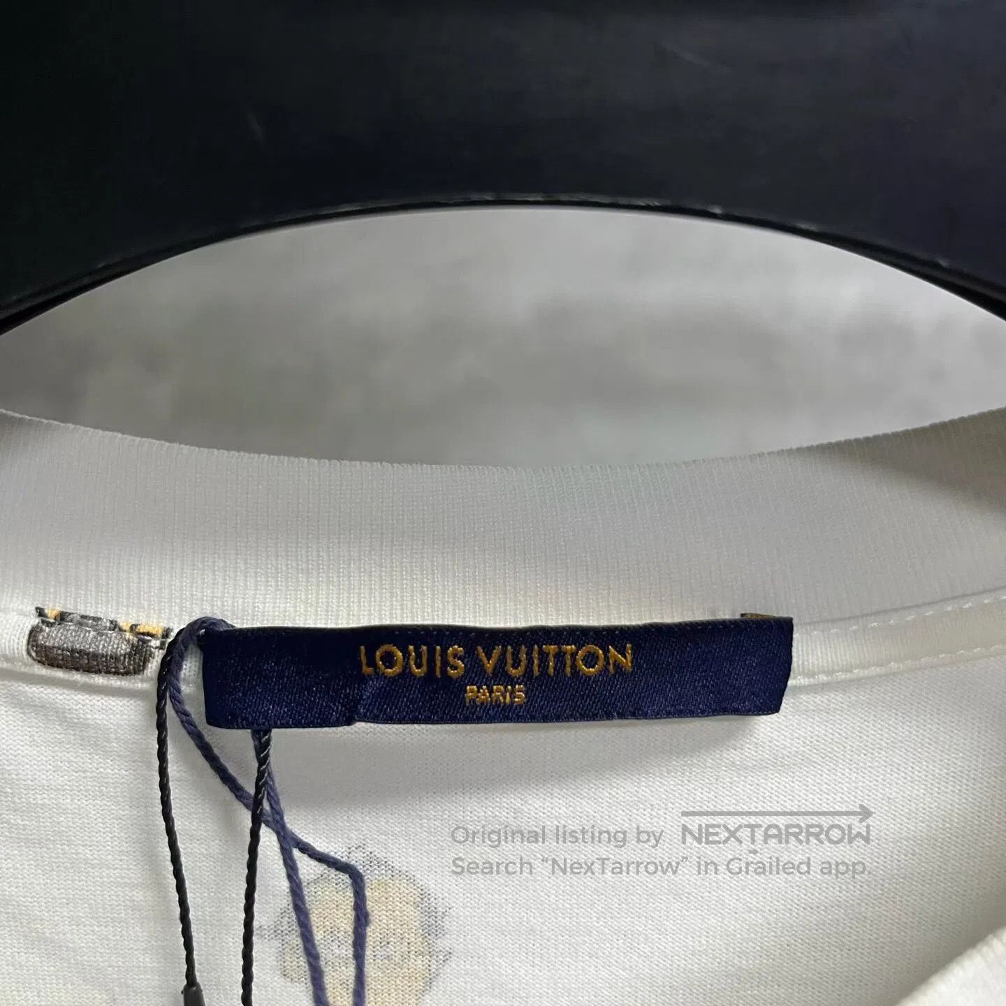 Louis Vuitton Louis Vuitton Short-sleeved T-shirt with a character desig Size US L / EU 52-54 / 3 - 2 Thumbnail