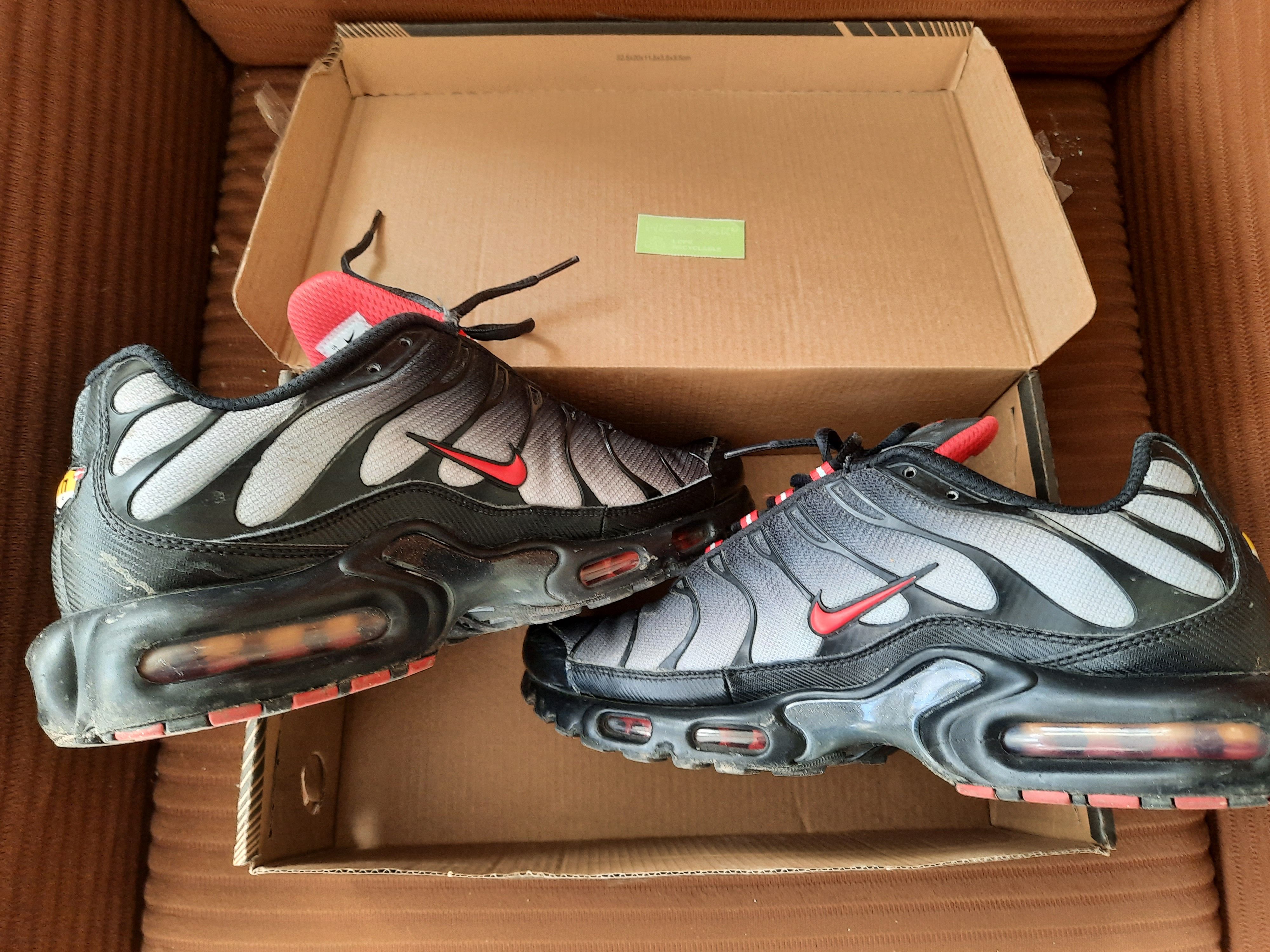 Nike NIKE AIR MAX PLUS TN DRACULA MENS TRAINERS EU 45 UK 10 US11 Size US 12 / EU 45 - 8 Thumbnail