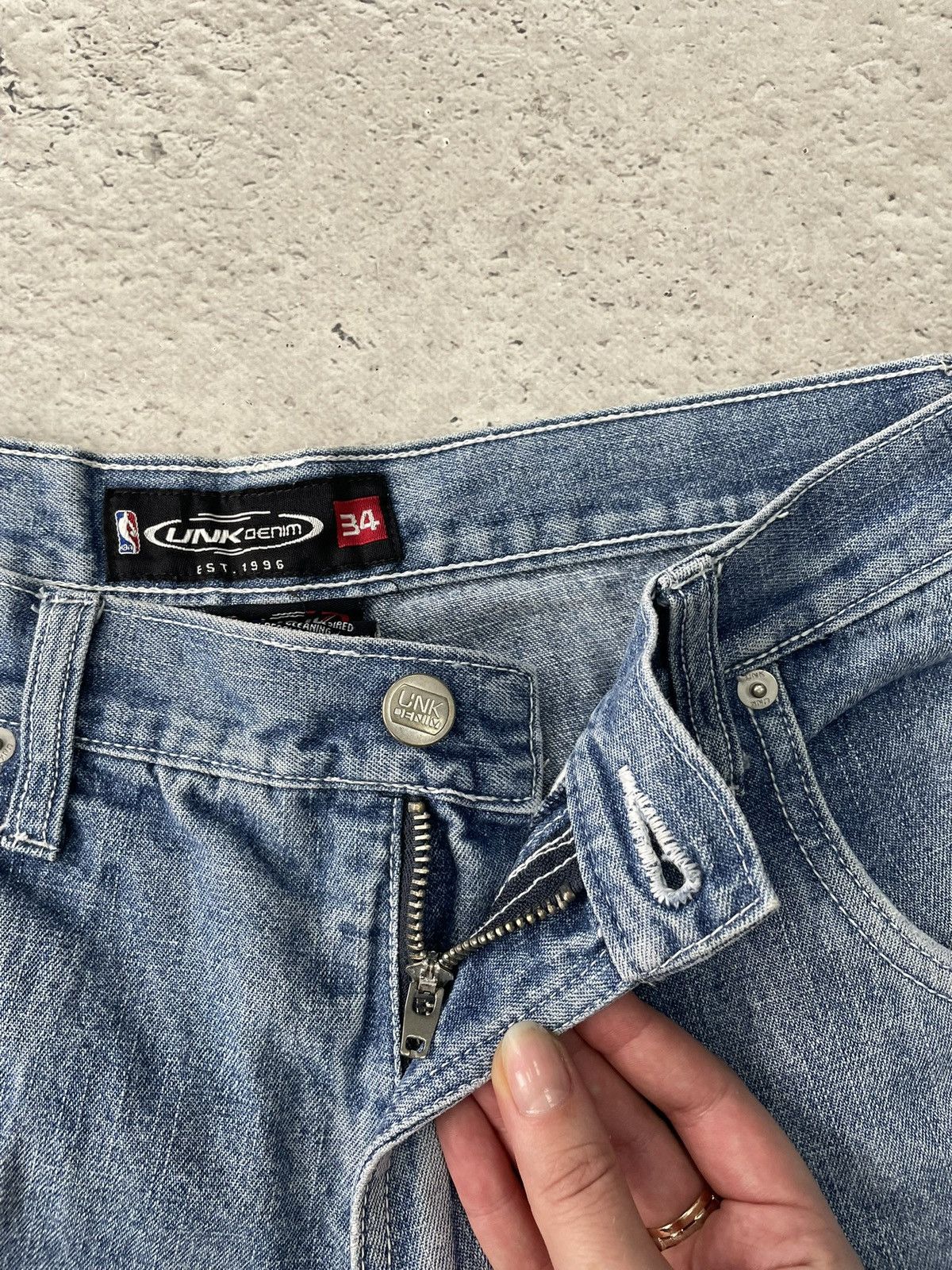 NBA Rare denim distressed NBA JAMES y2k shorts Size US 34 / EU 50 - 4 Thumbnail