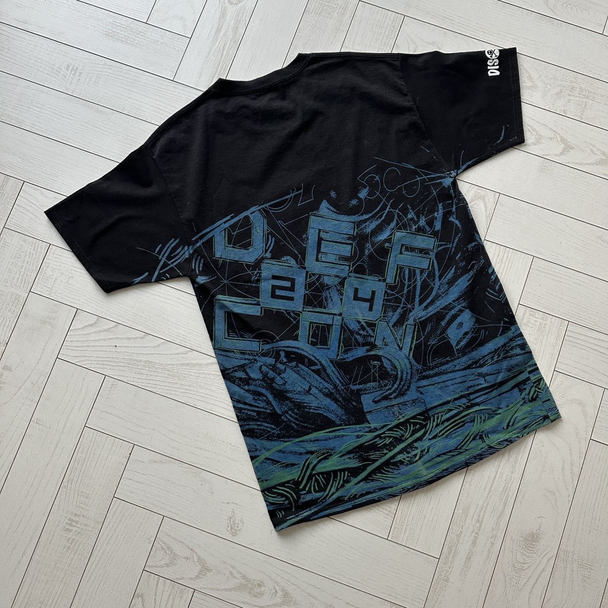 DEFCON Defcon 2024 Disobey Cyberpunk Girl tee Hacker y2k rare hype Size US M / EU 48-50 / 2 - 5 Thumbnail