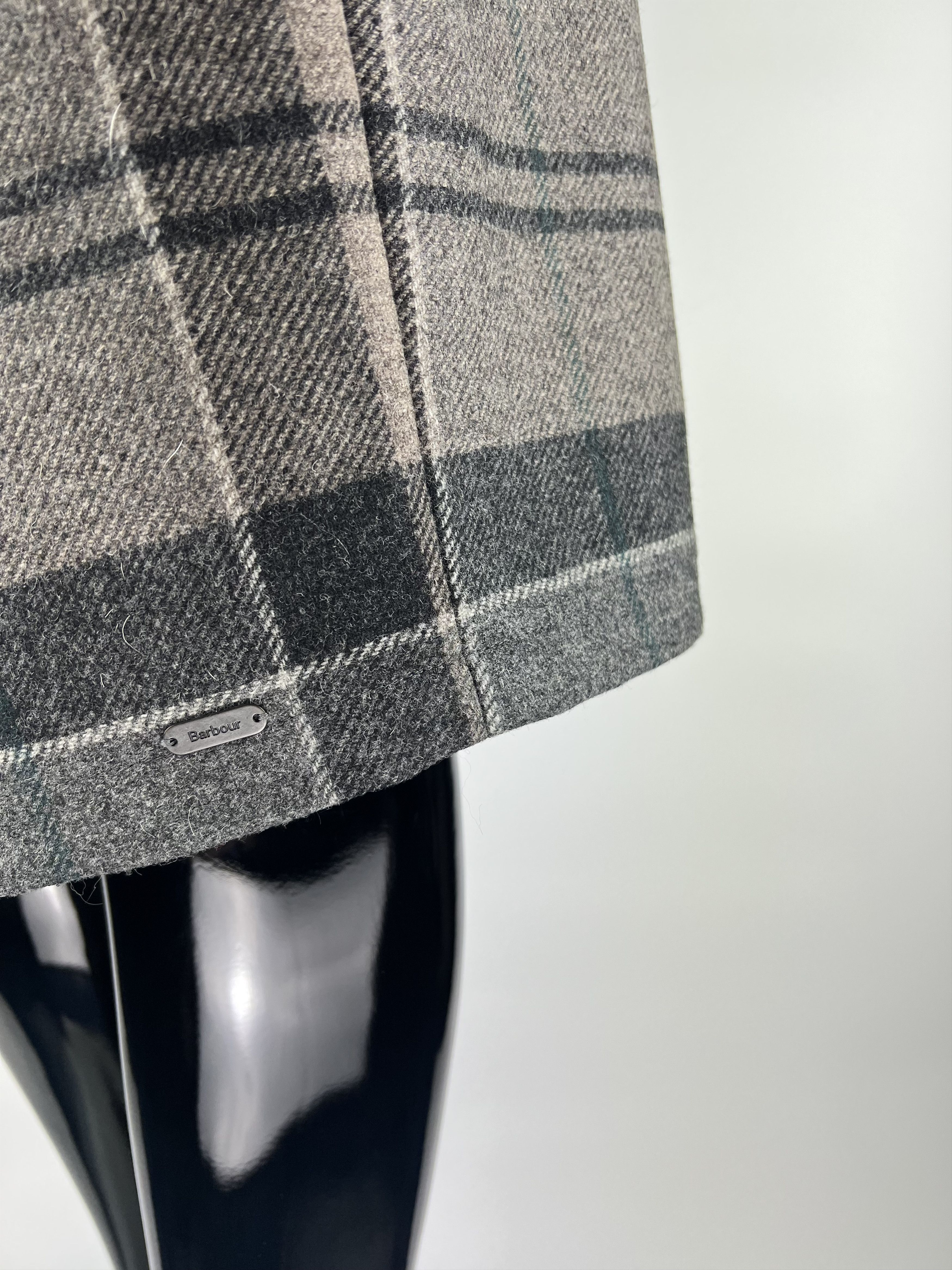Barbour Barbour Women’s Tartan Wool Check Skirt Size US14 Size 36" / US 14 / IT 50 - 3 Thumbnail
