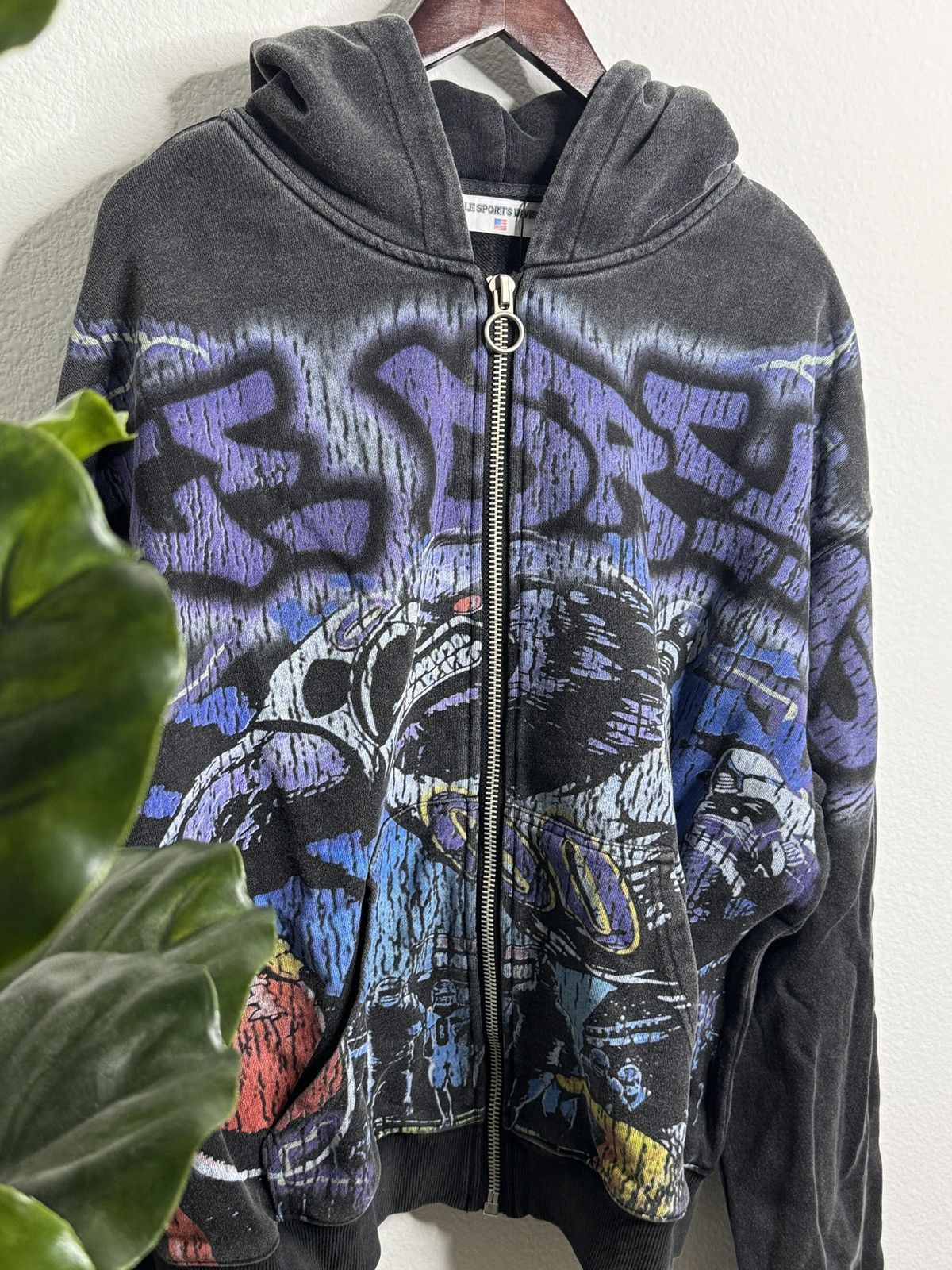 トップス VALE FOREVER HULK ARMOR ZIP UP HOODIE 1638014_00.png.png